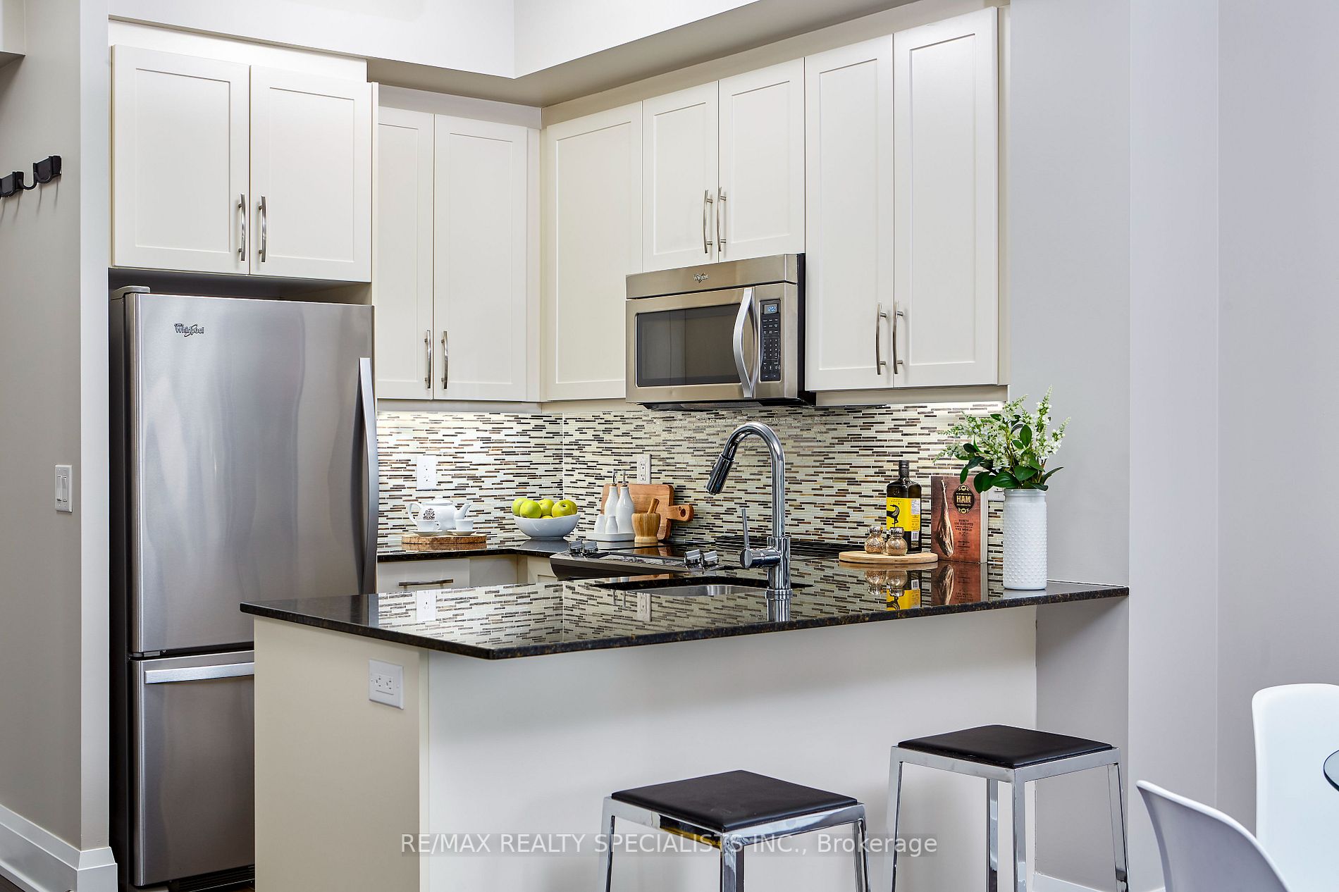 1 Old Mill Dr, #231