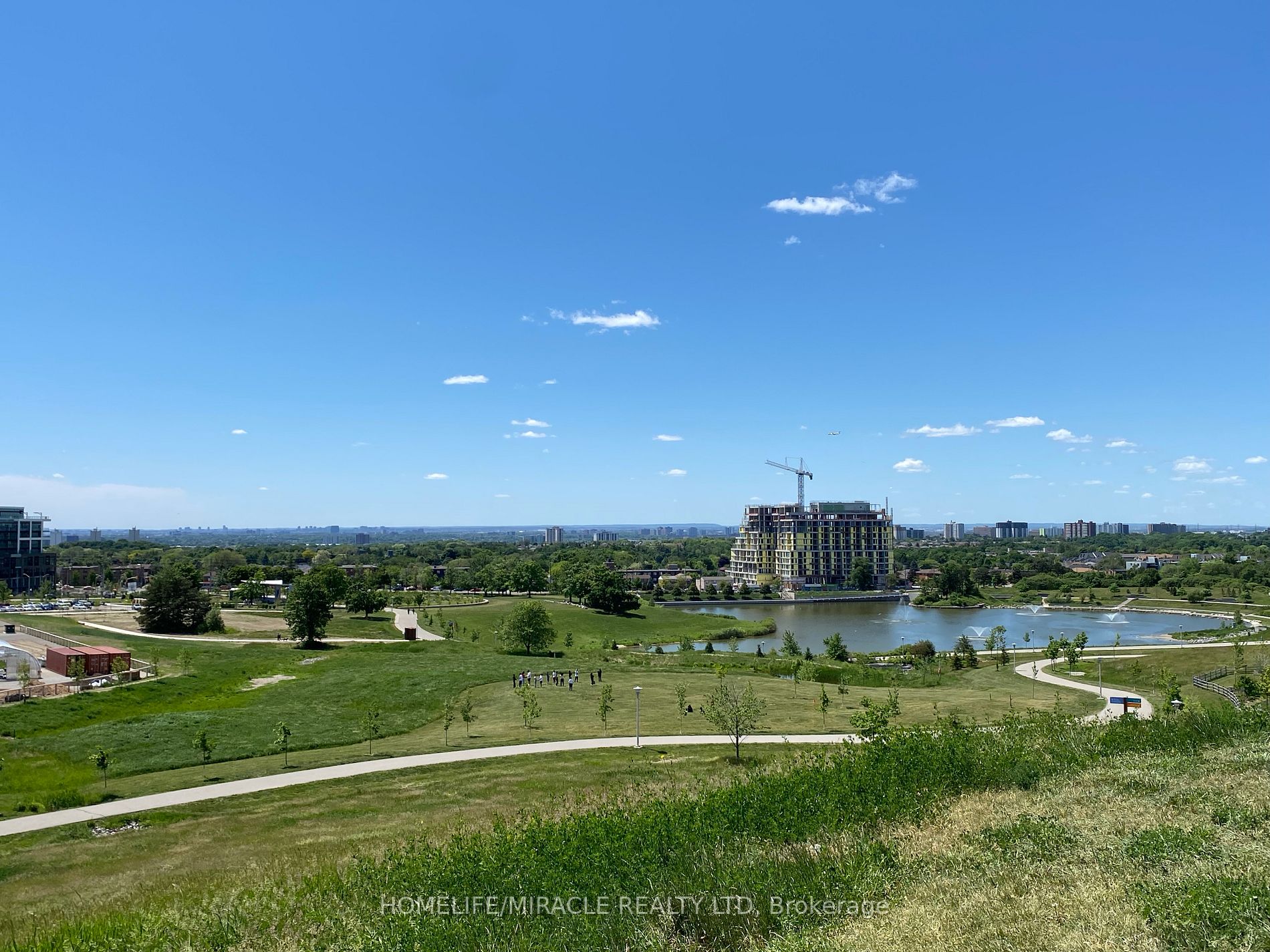 50 George Butchart Dr, #115