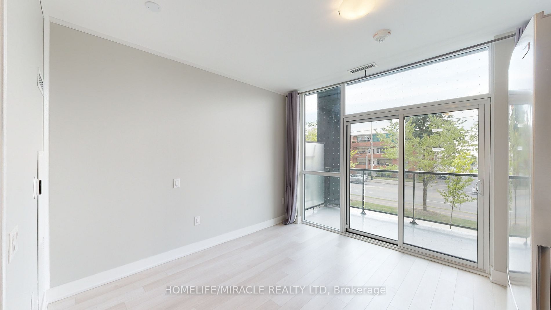 50 George Butchart Dr, #115