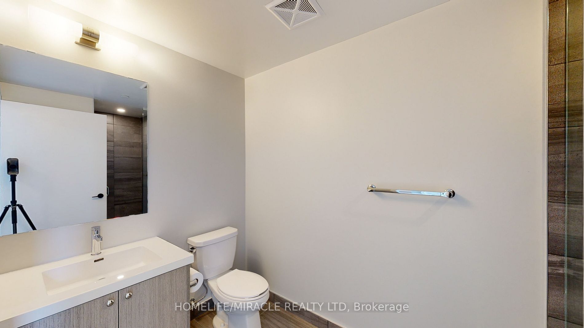 50 George Butchart Dr, #115