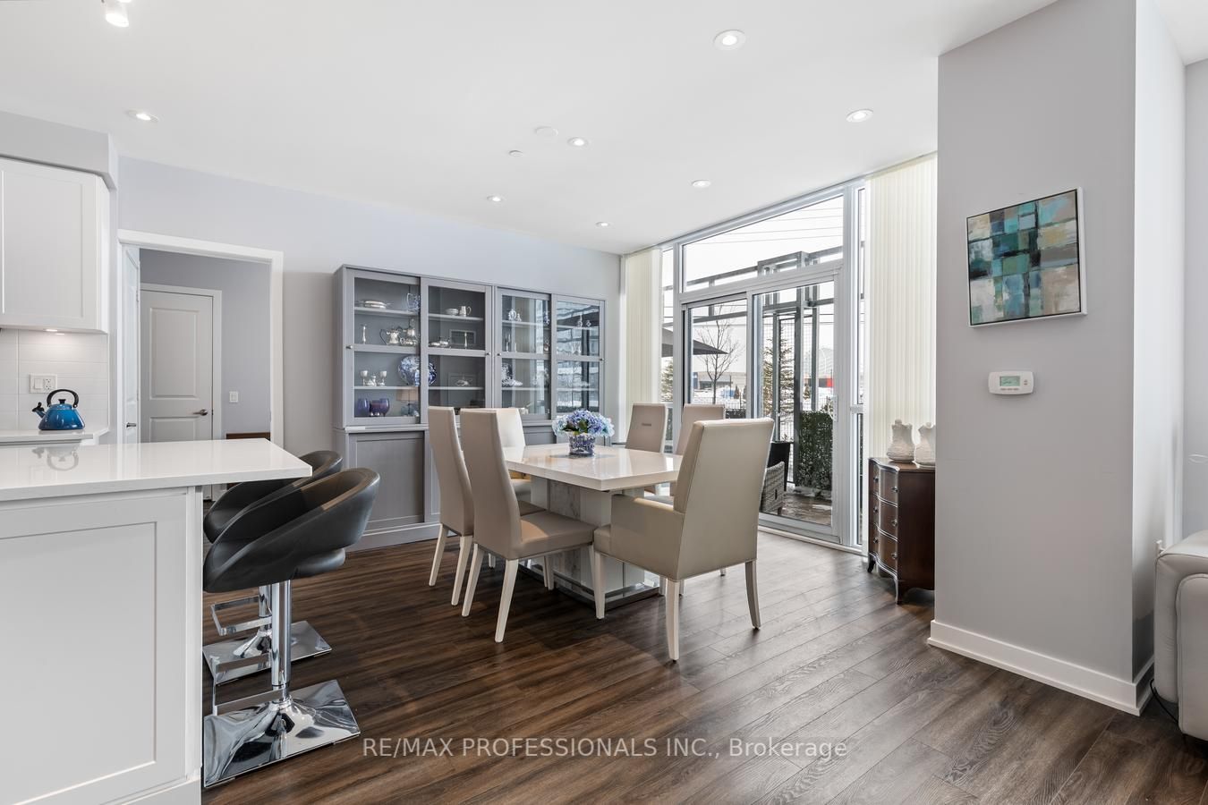 4699 Glen Erin Dr, #109