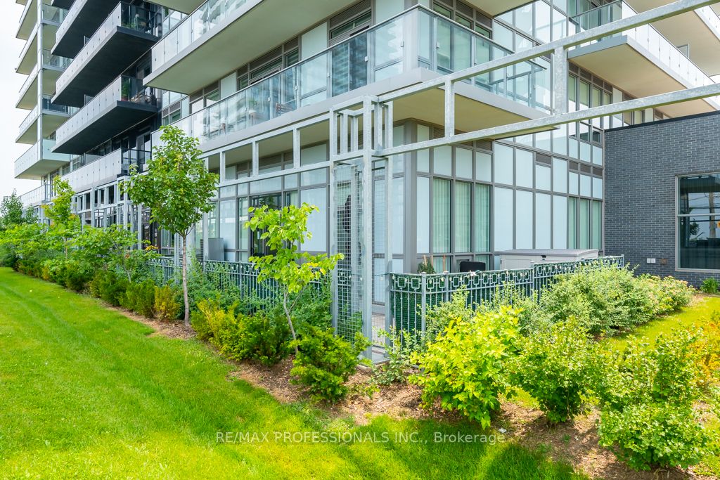4699 Glen Erin Dr, #109