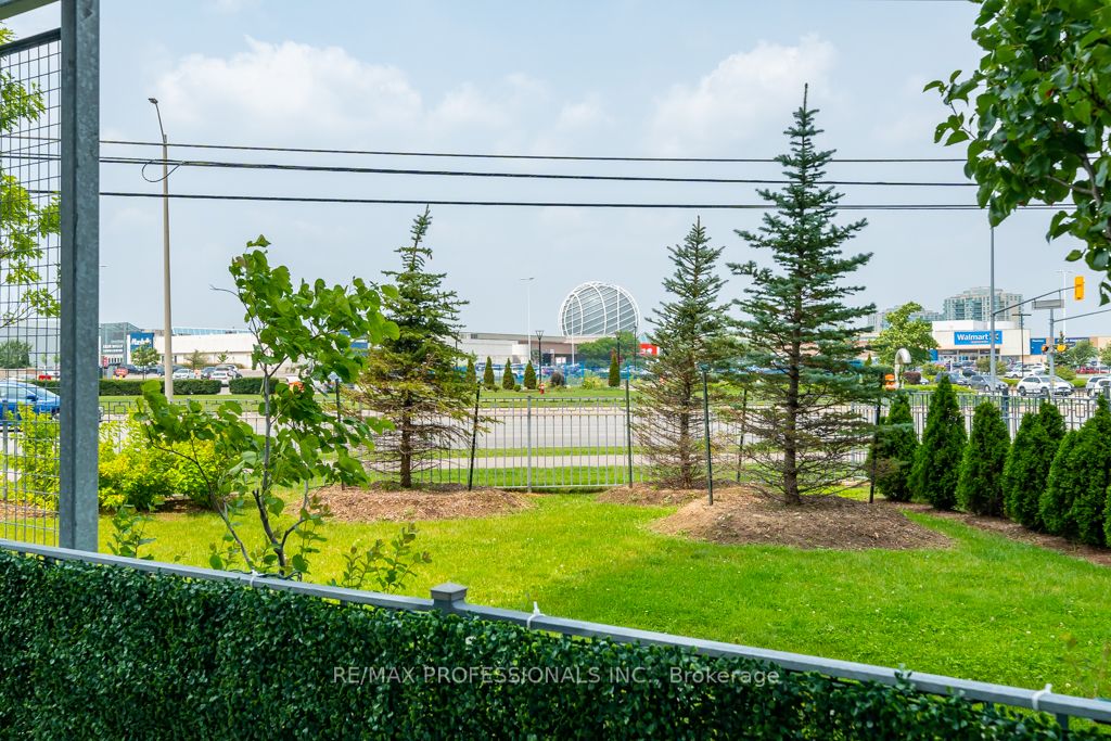 4699 Glen Erin Dr, #109