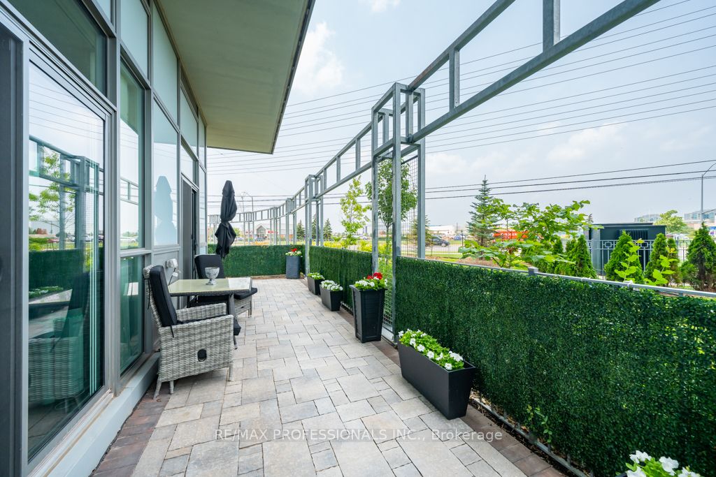 4699 Glen Erin Dr, #109