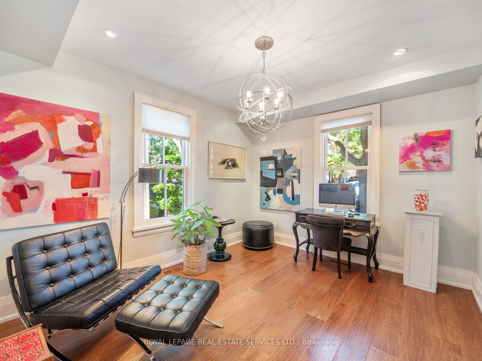 304 Robinson Street