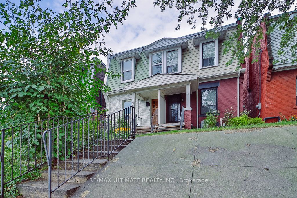 493 Keele St