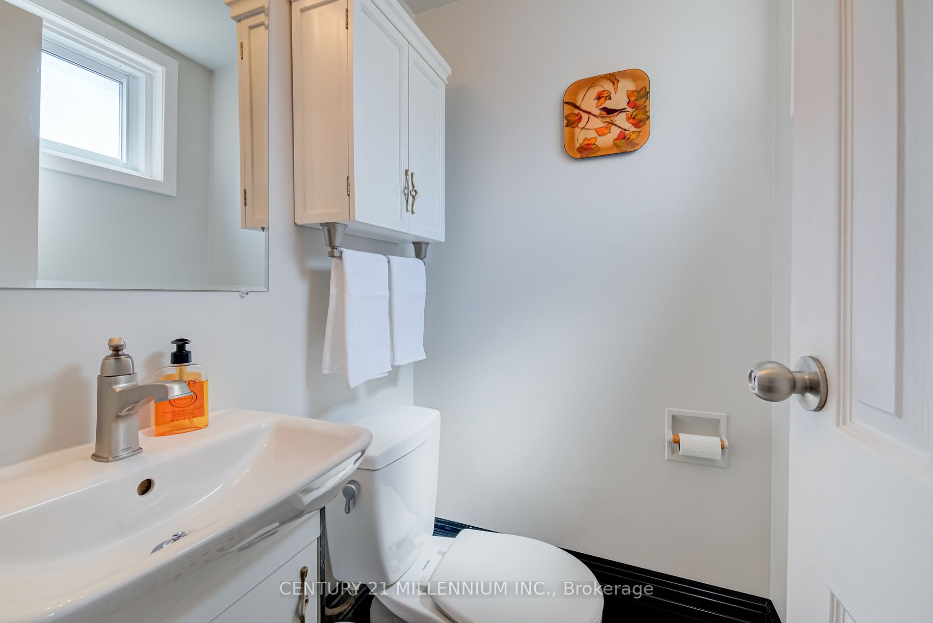 52 Greystone Cres