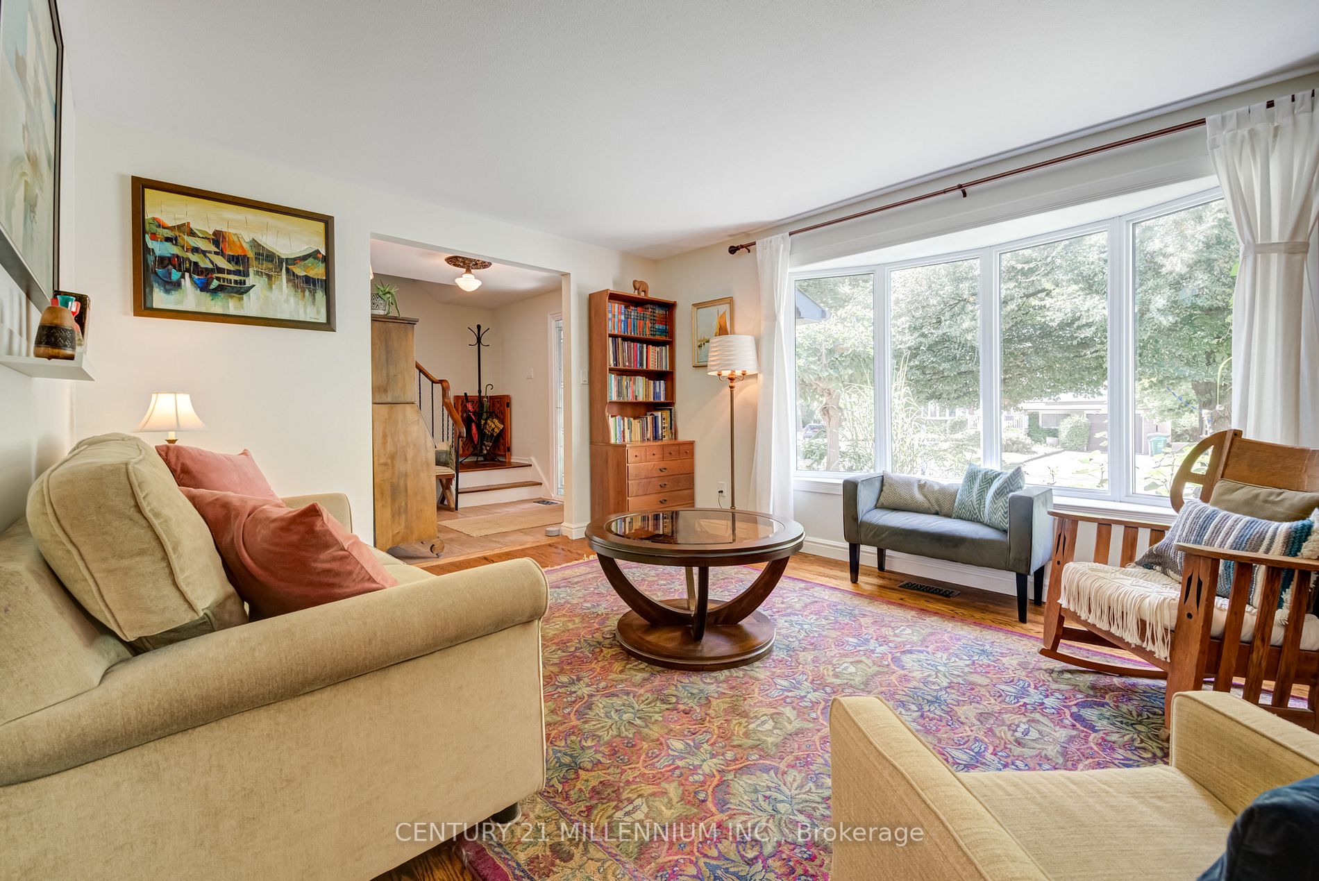 52 Greystone Cres