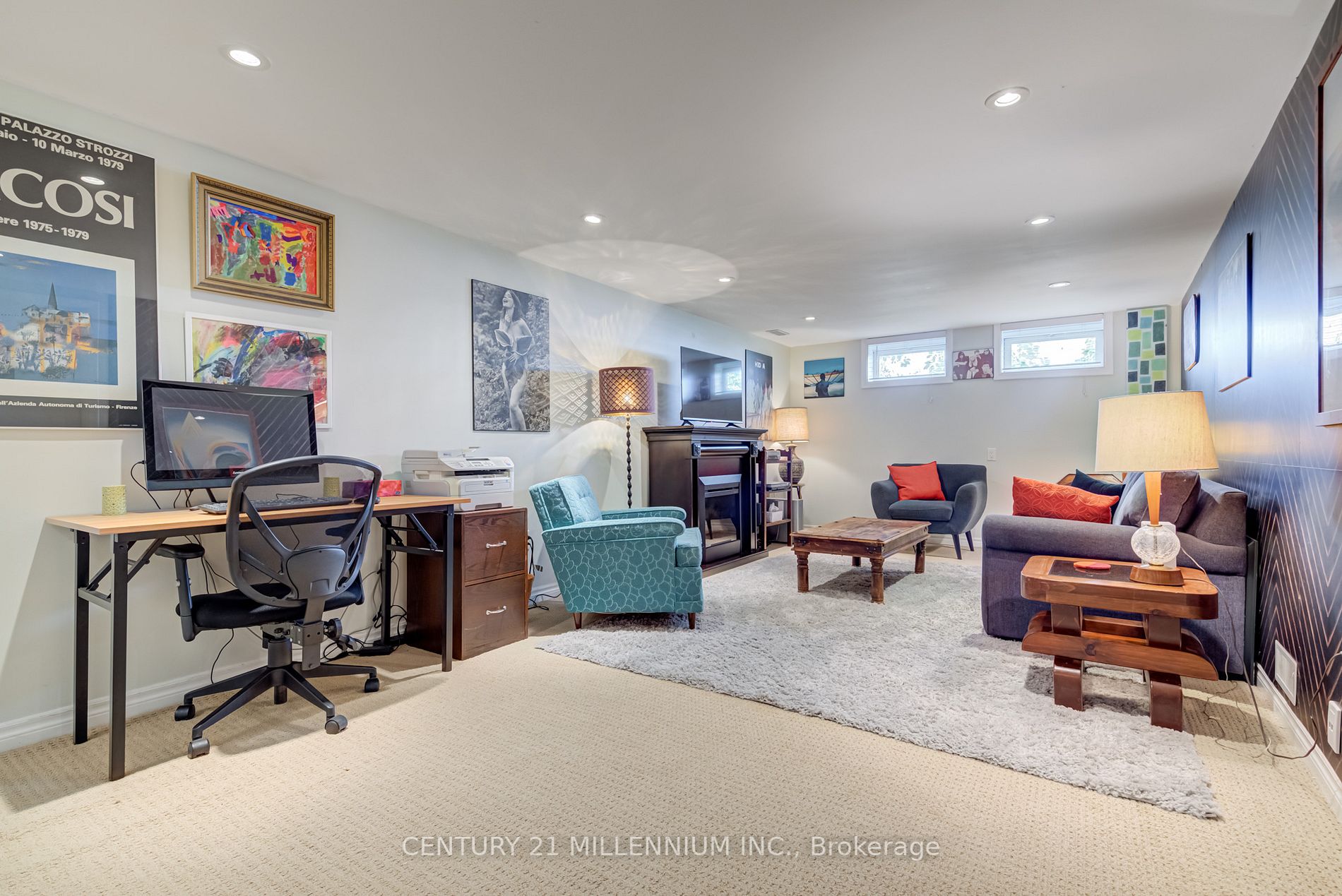 52 Greystone Cres