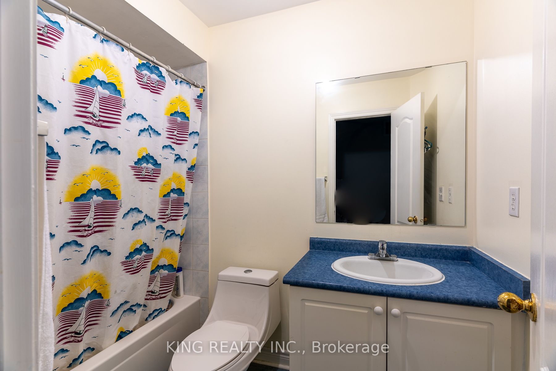 926 Ledbury Cres