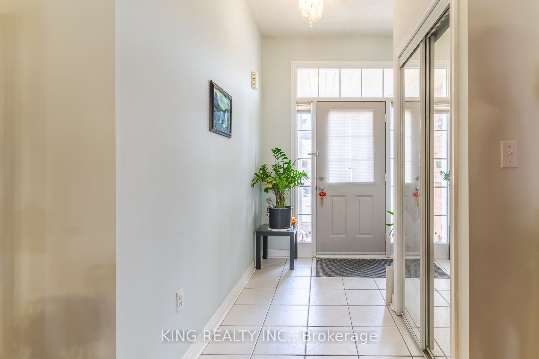 926 Ledbury Cres