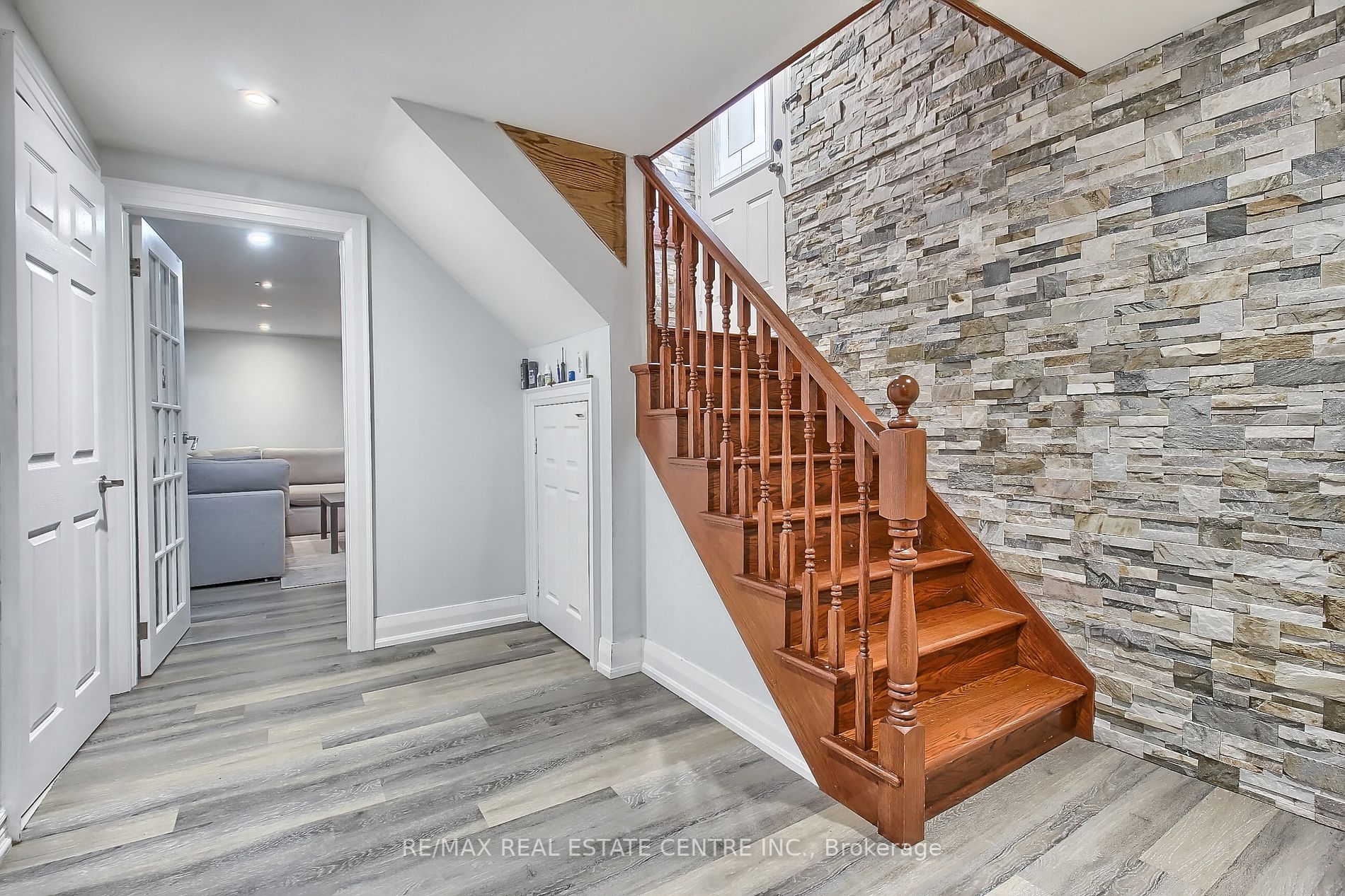 4484 Jenkins Crescent
