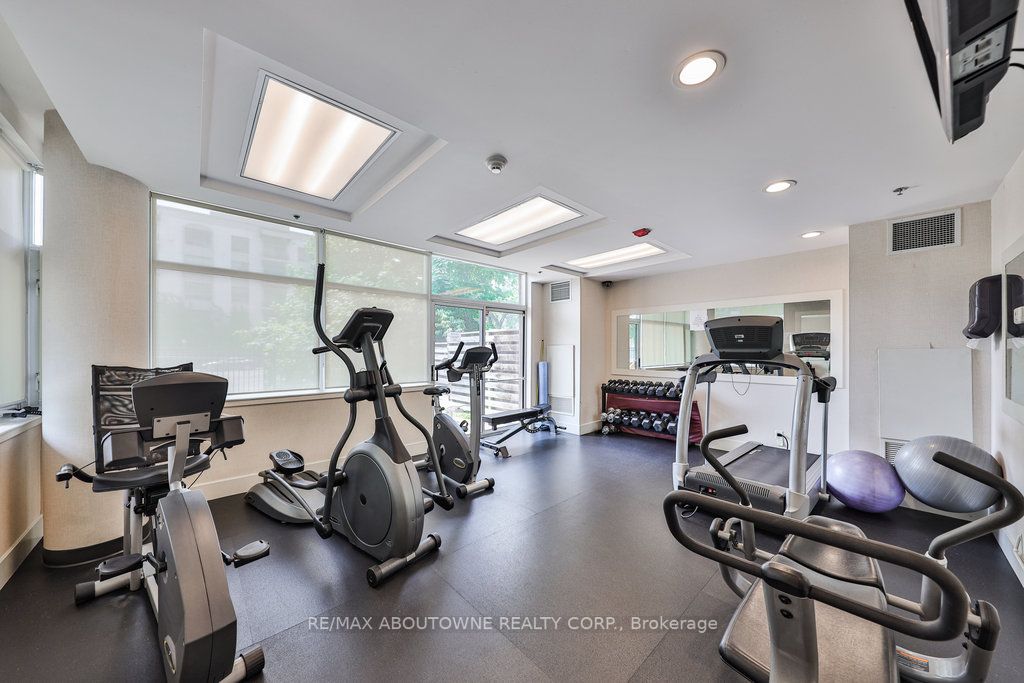 70 Port St E, #301