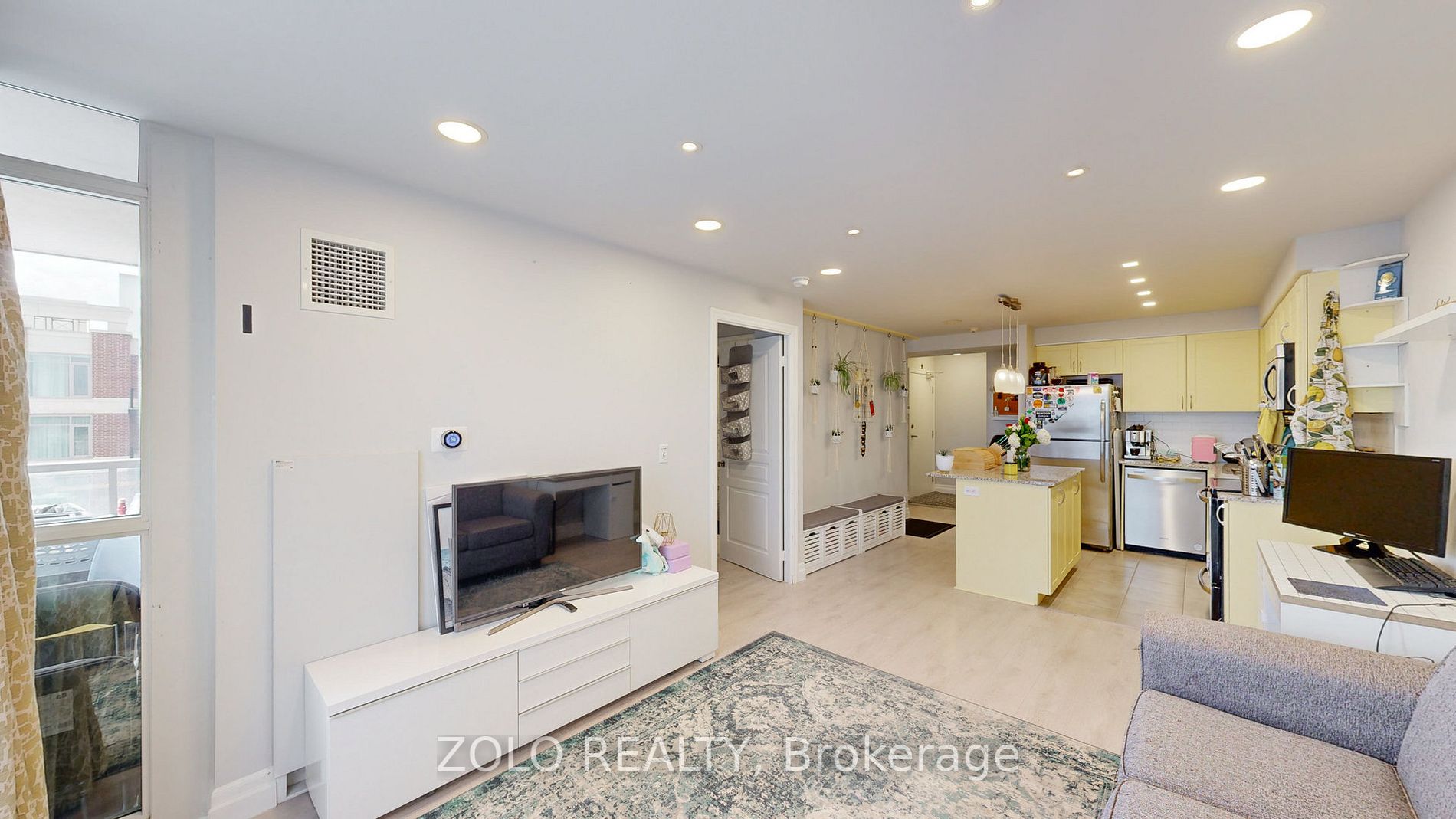 1940 Ironstone Drive, #801