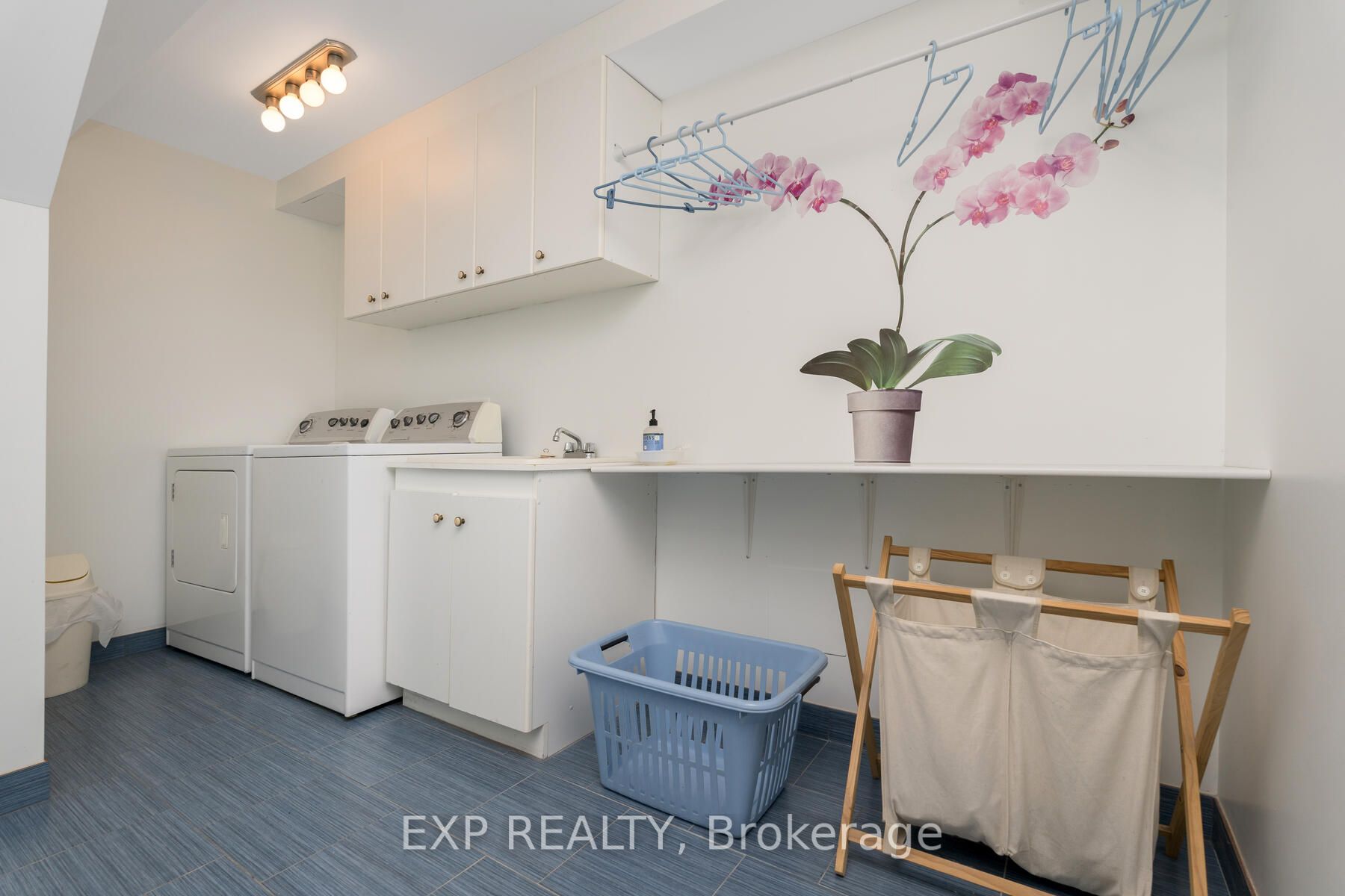2434 Yorktown Circ