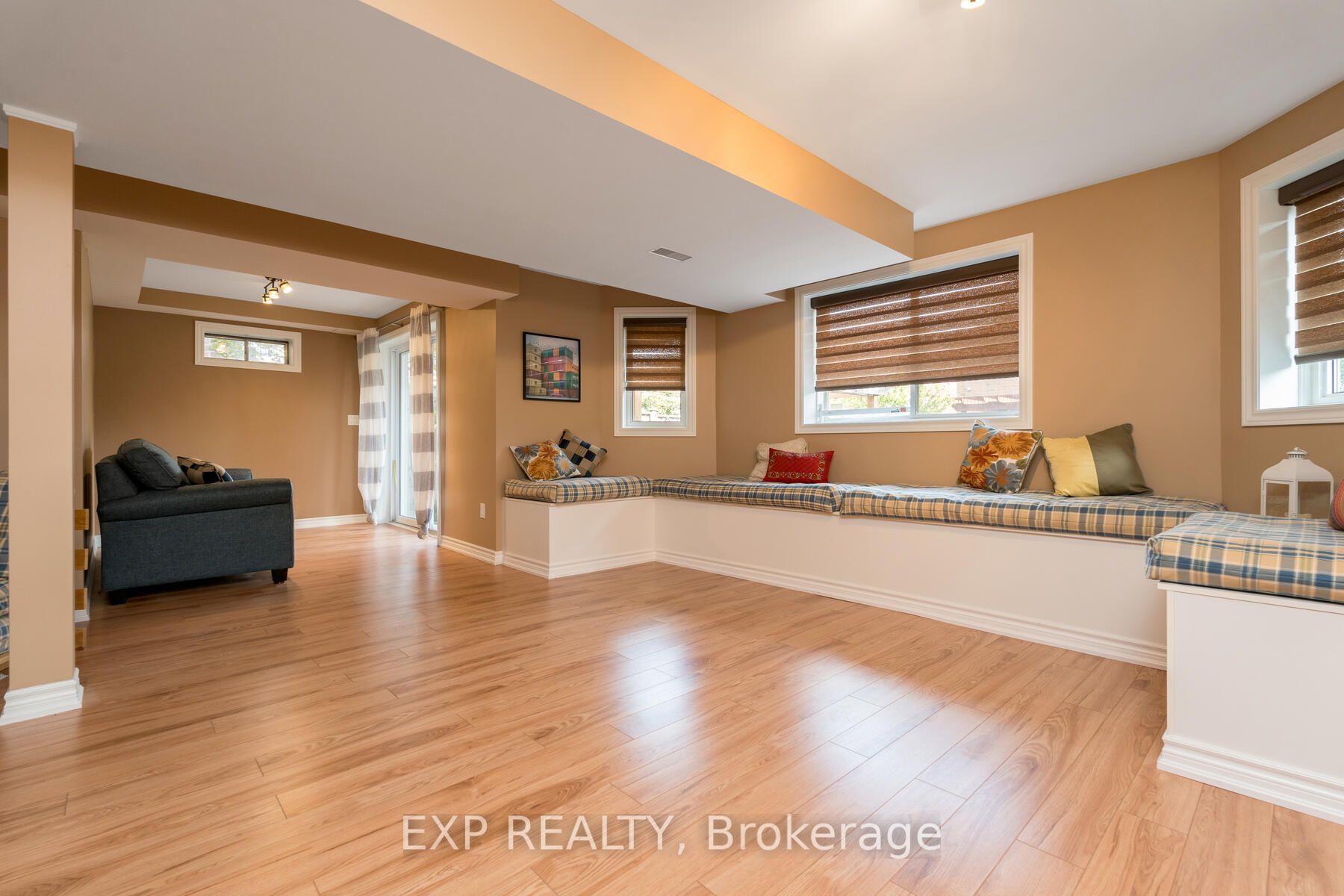 2434 Yorktown Circ
