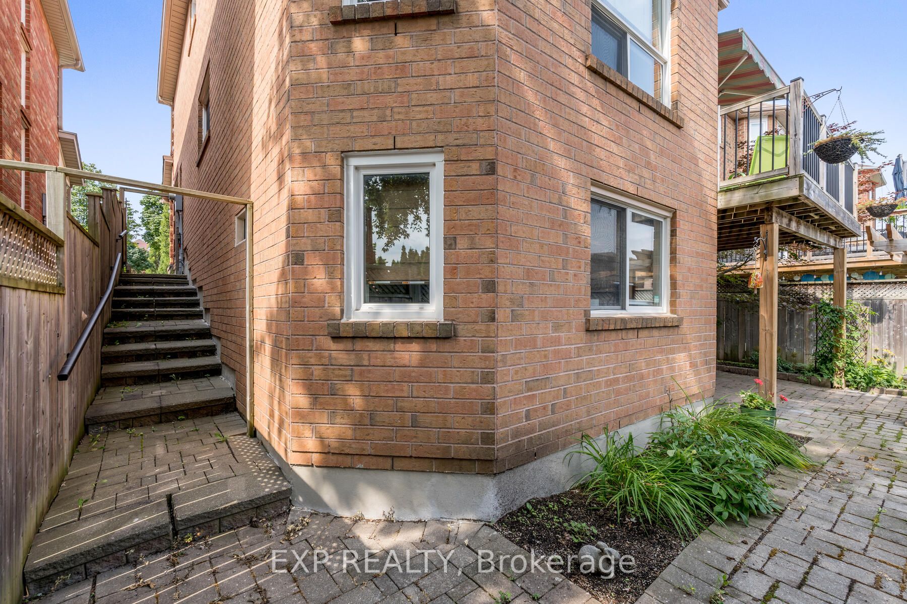 2434 Yorktown Circ