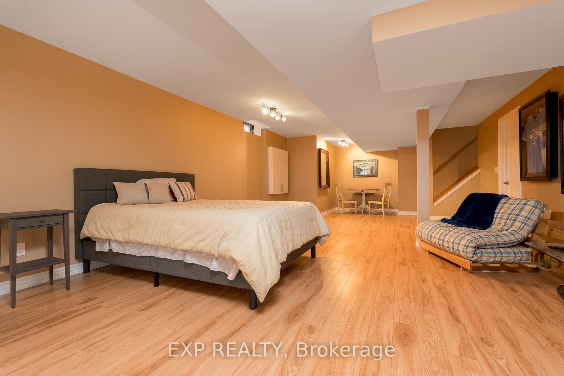 2434 Yorktown Circ