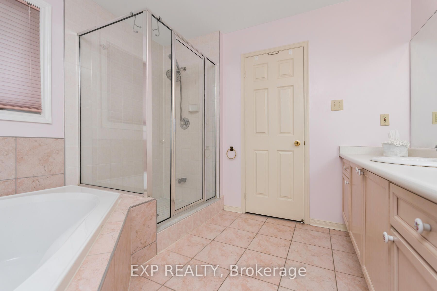 2434 Yorktown Circ