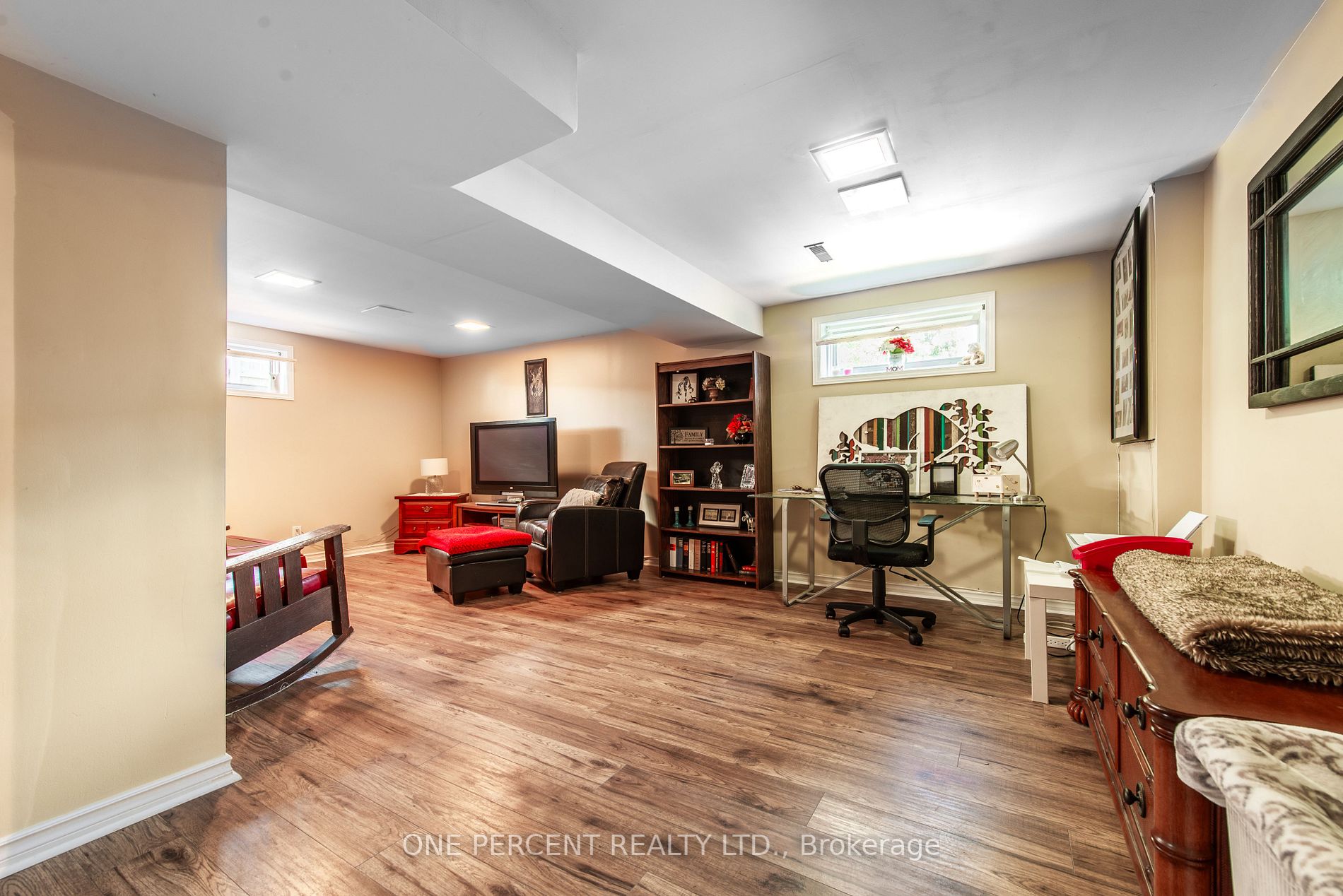 115 Lawrence Avenue