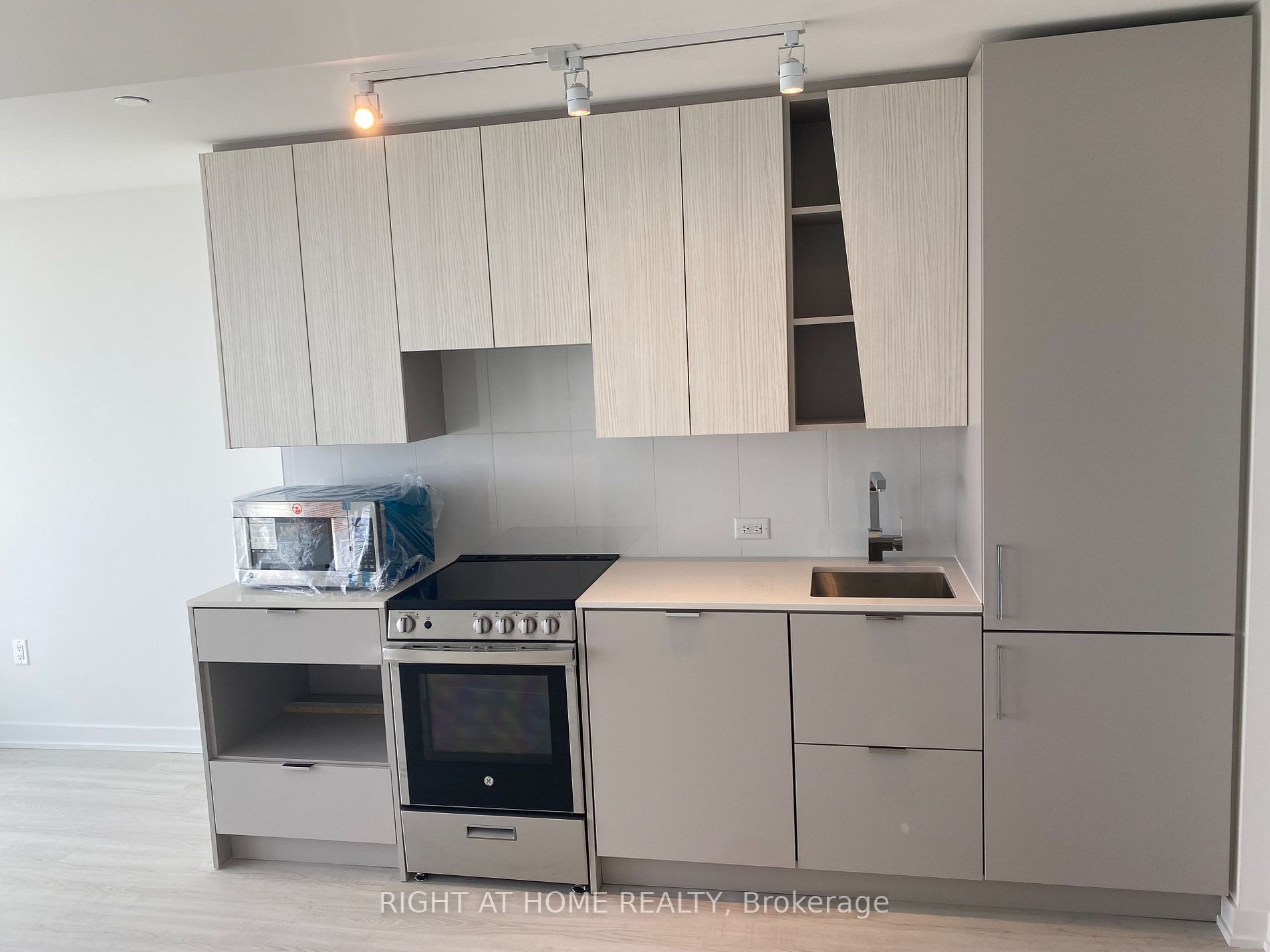 3883 Quartz Rd, #5108