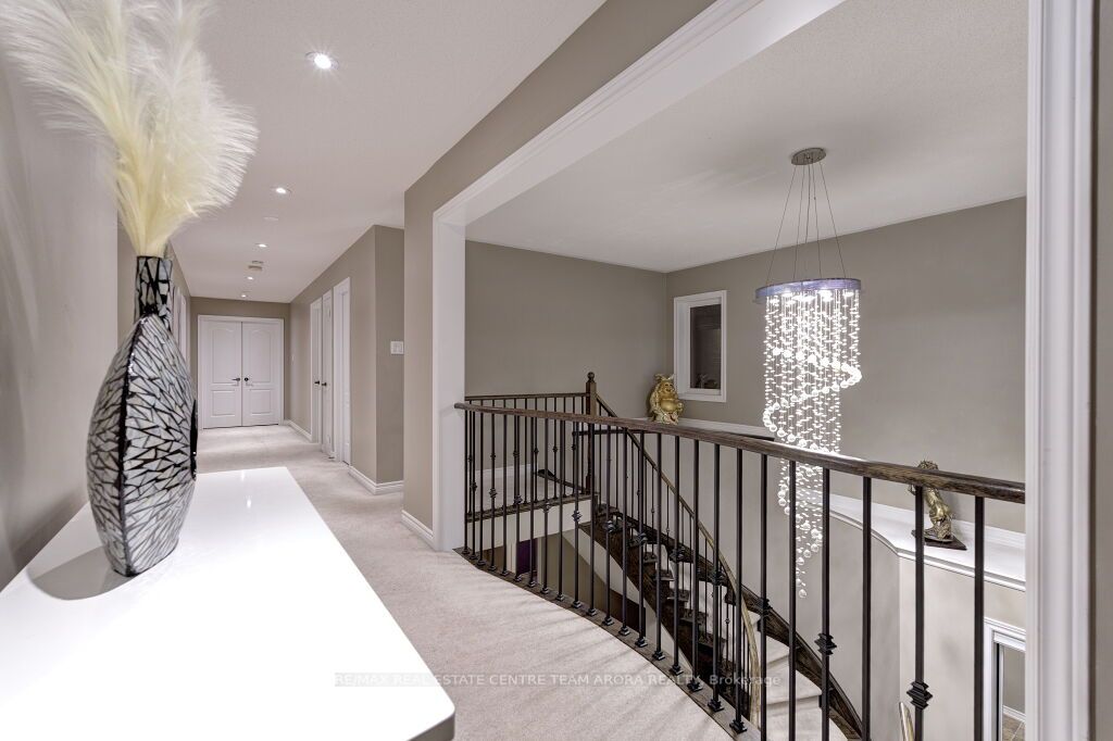 45 Interlacken Dr