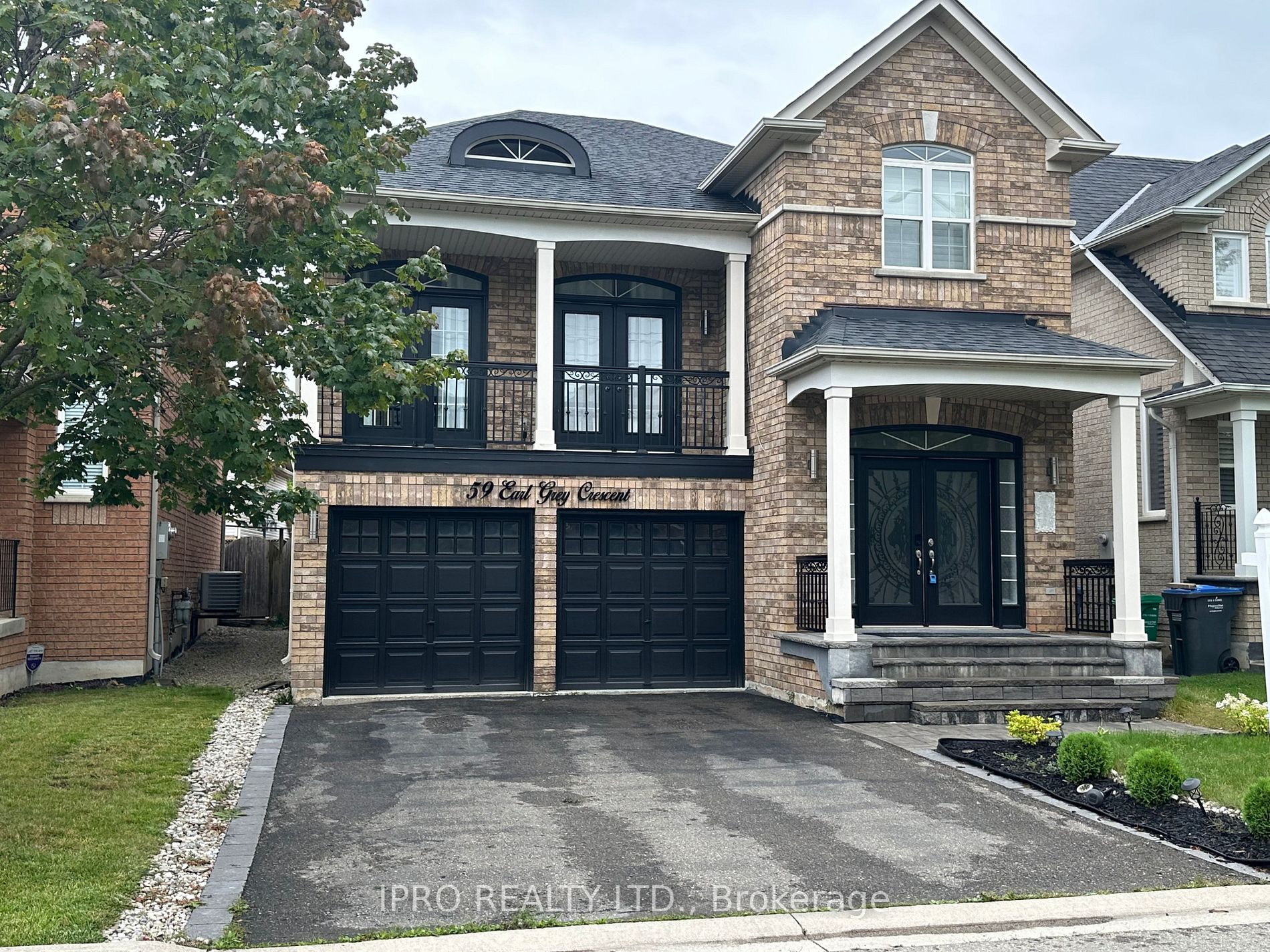 59 Earl Grey Crescent