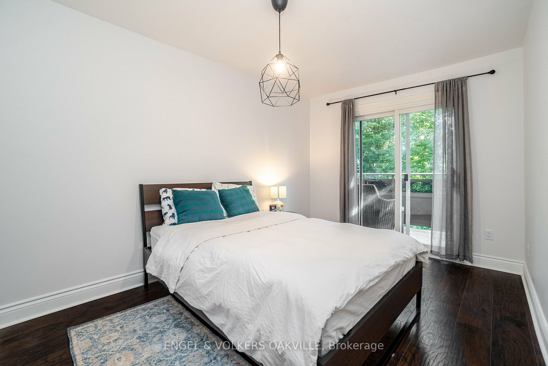 2120 Rathburn Rd E, #68