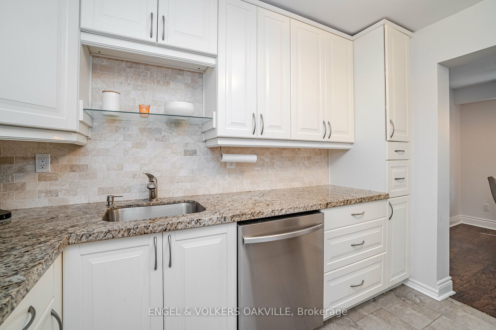 2120 Rathburn Rd E, #68