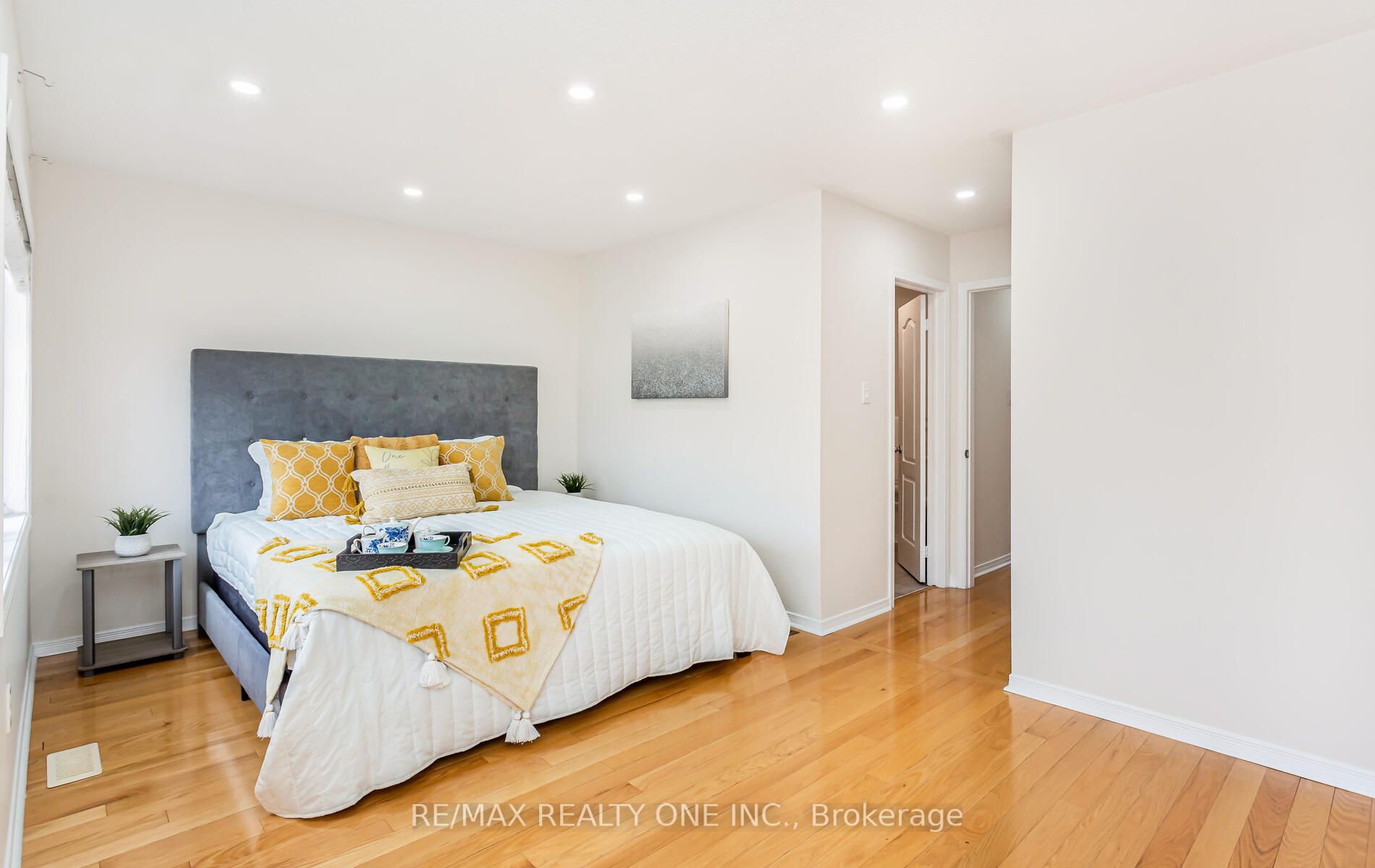 Listing W6775880 - Large Photo # 12