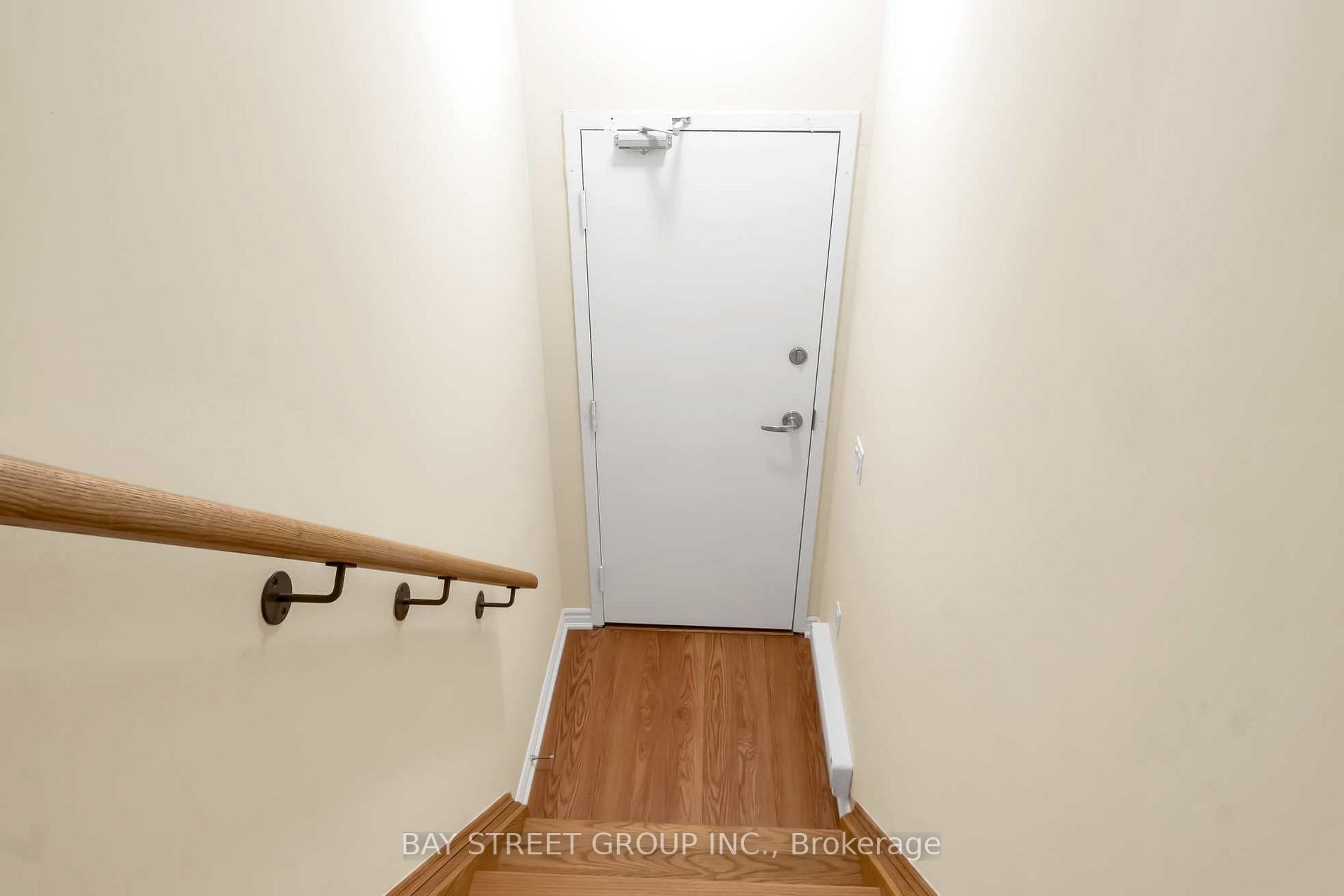 10 Halliford Pl, #313
