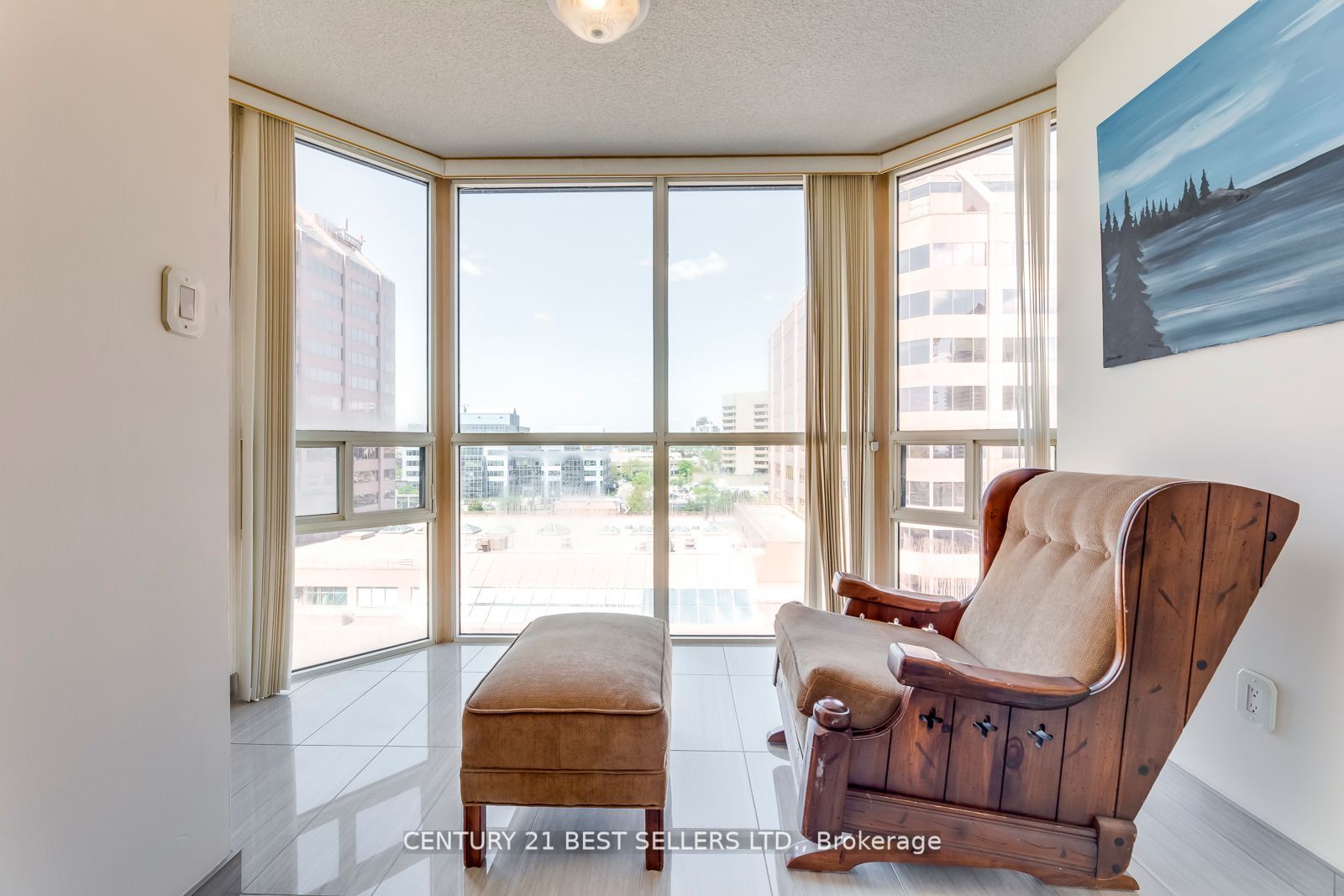 265 Enfield Pl, #908