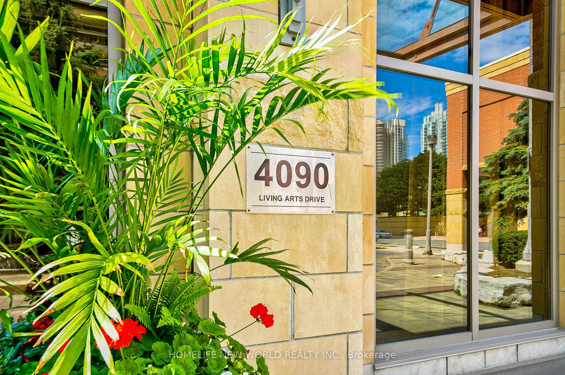 4090 Living Arts Dr, #708