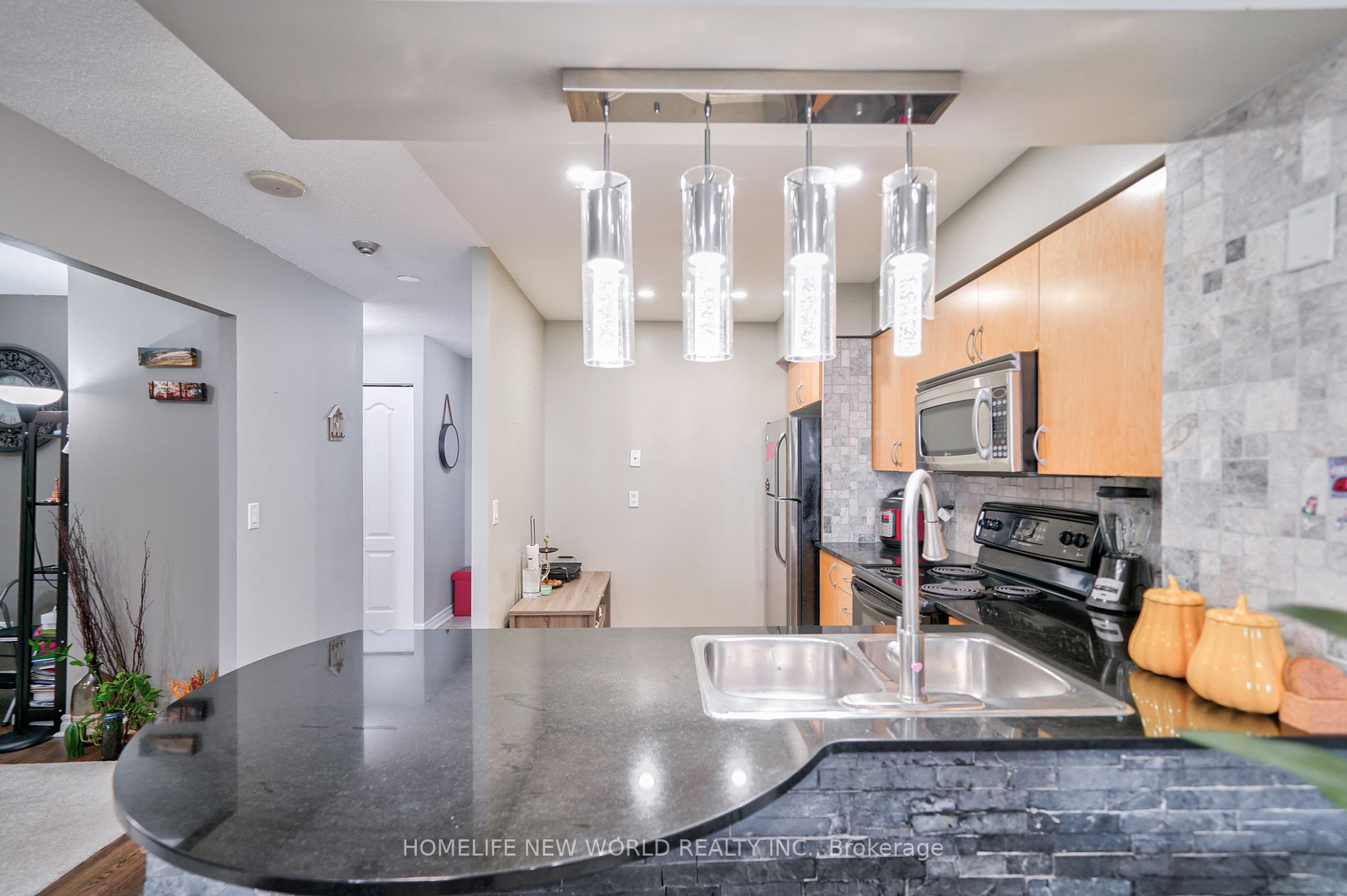 4090 Living Arts Dr, #708