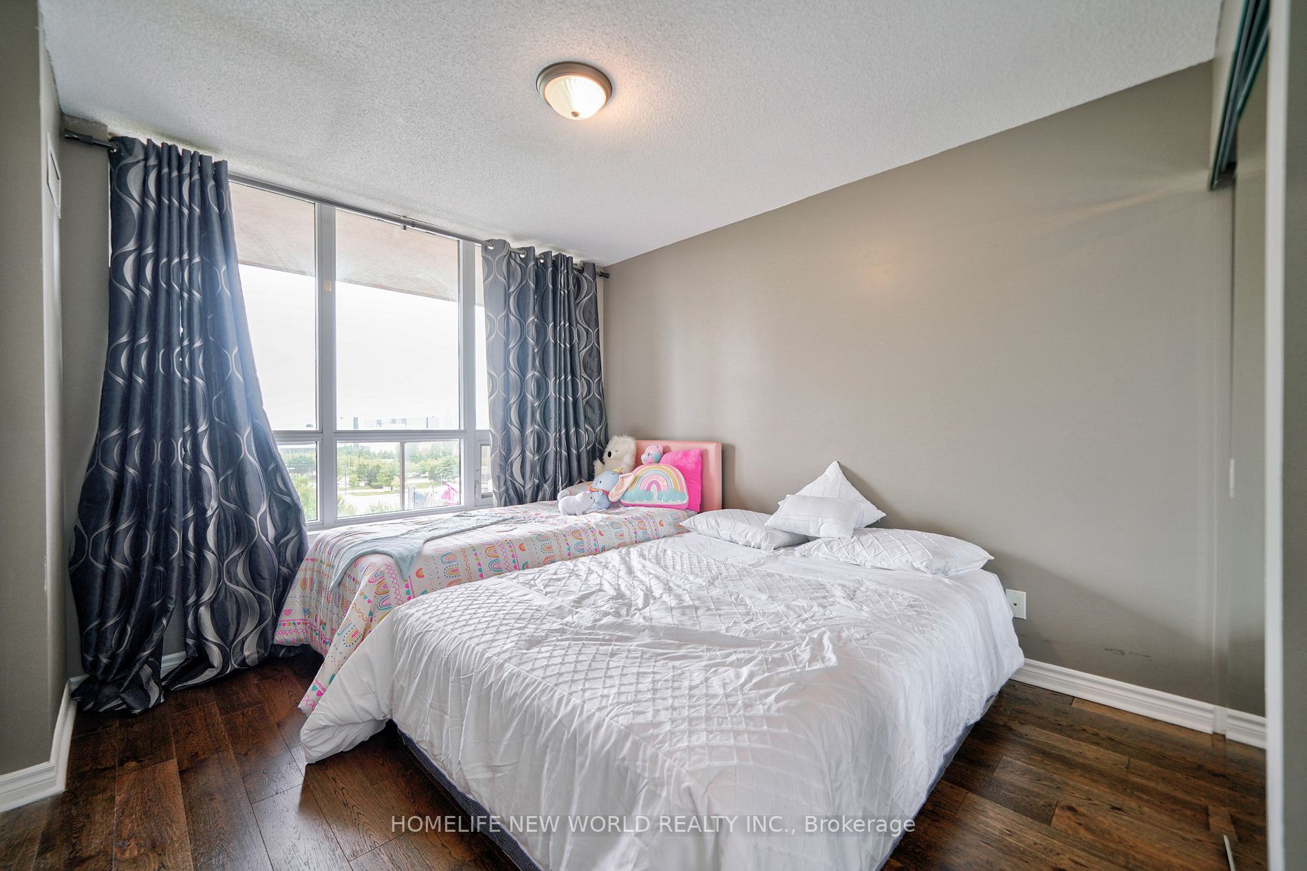 4090 Living Arts Dr, #708