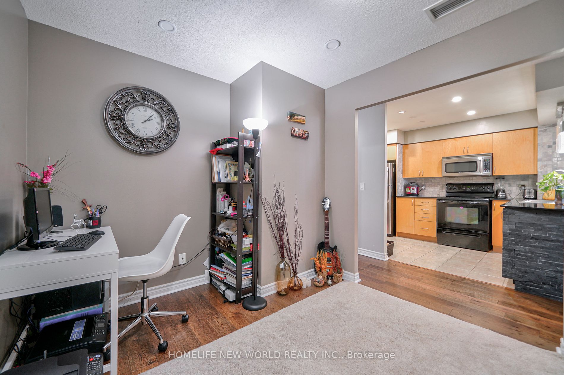4090 Living Arts Dr, #708