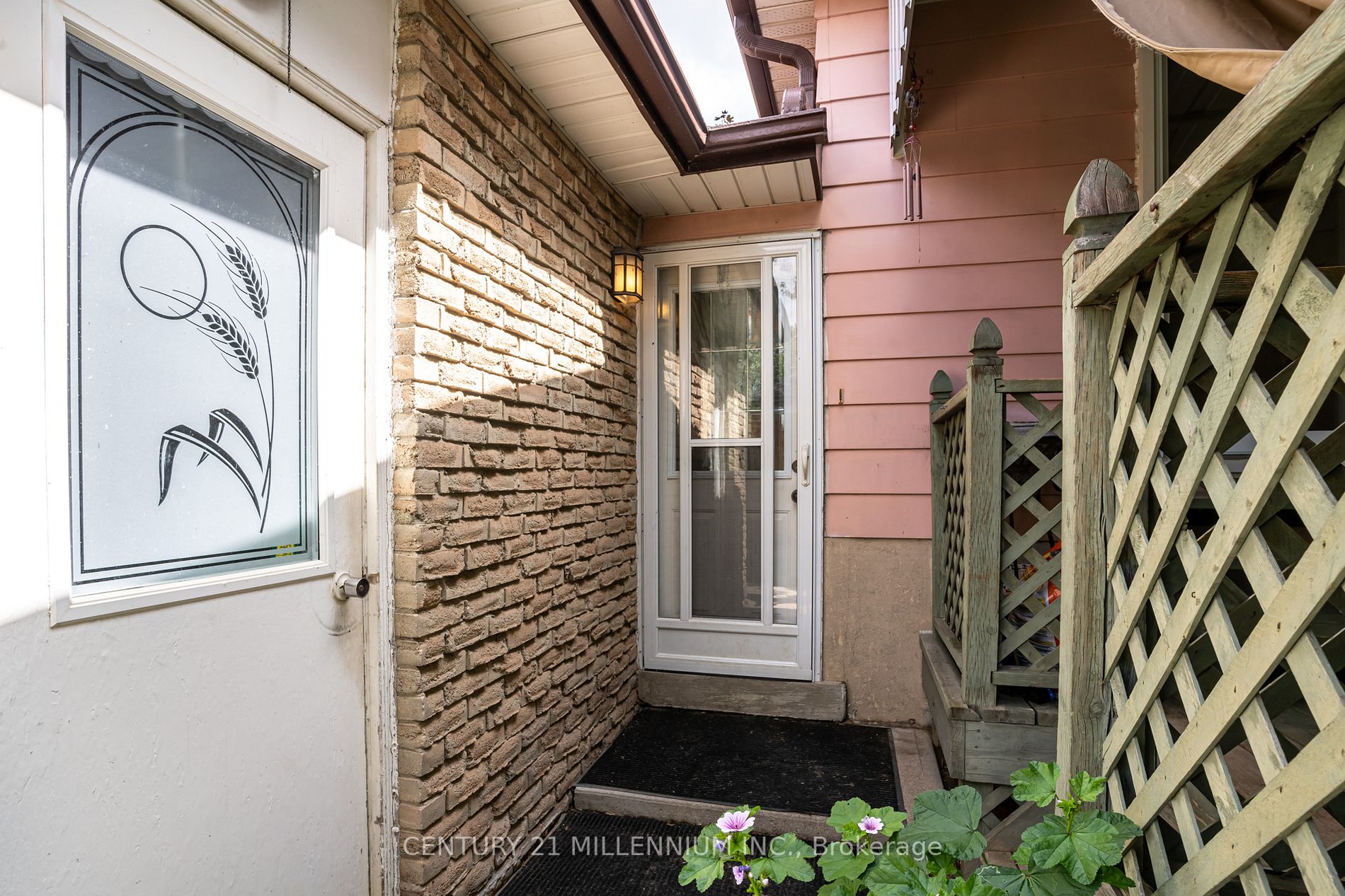 43 Gondola Crescent