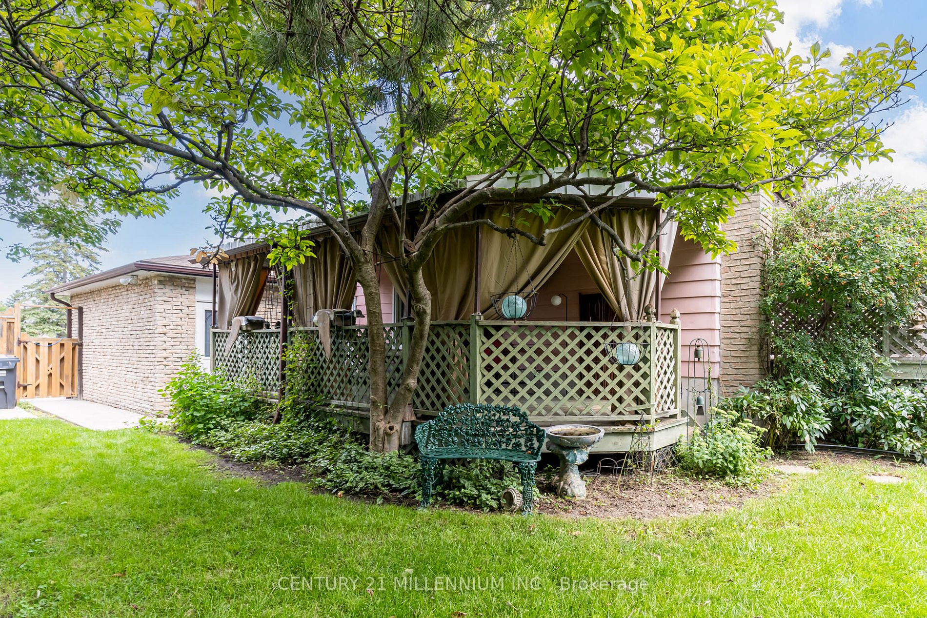 43 Gondola Crescent