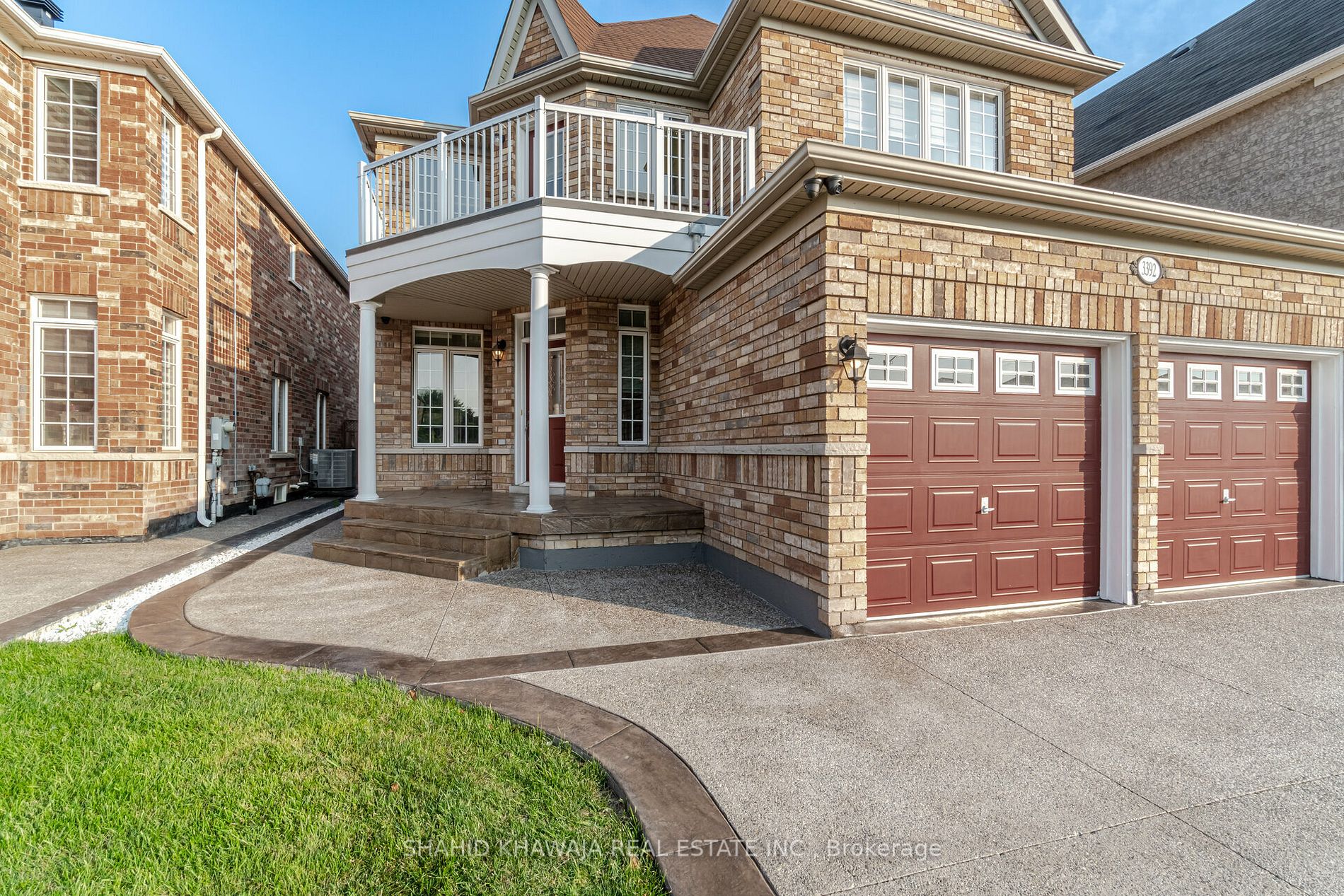 3392 Erin Centre Blvd