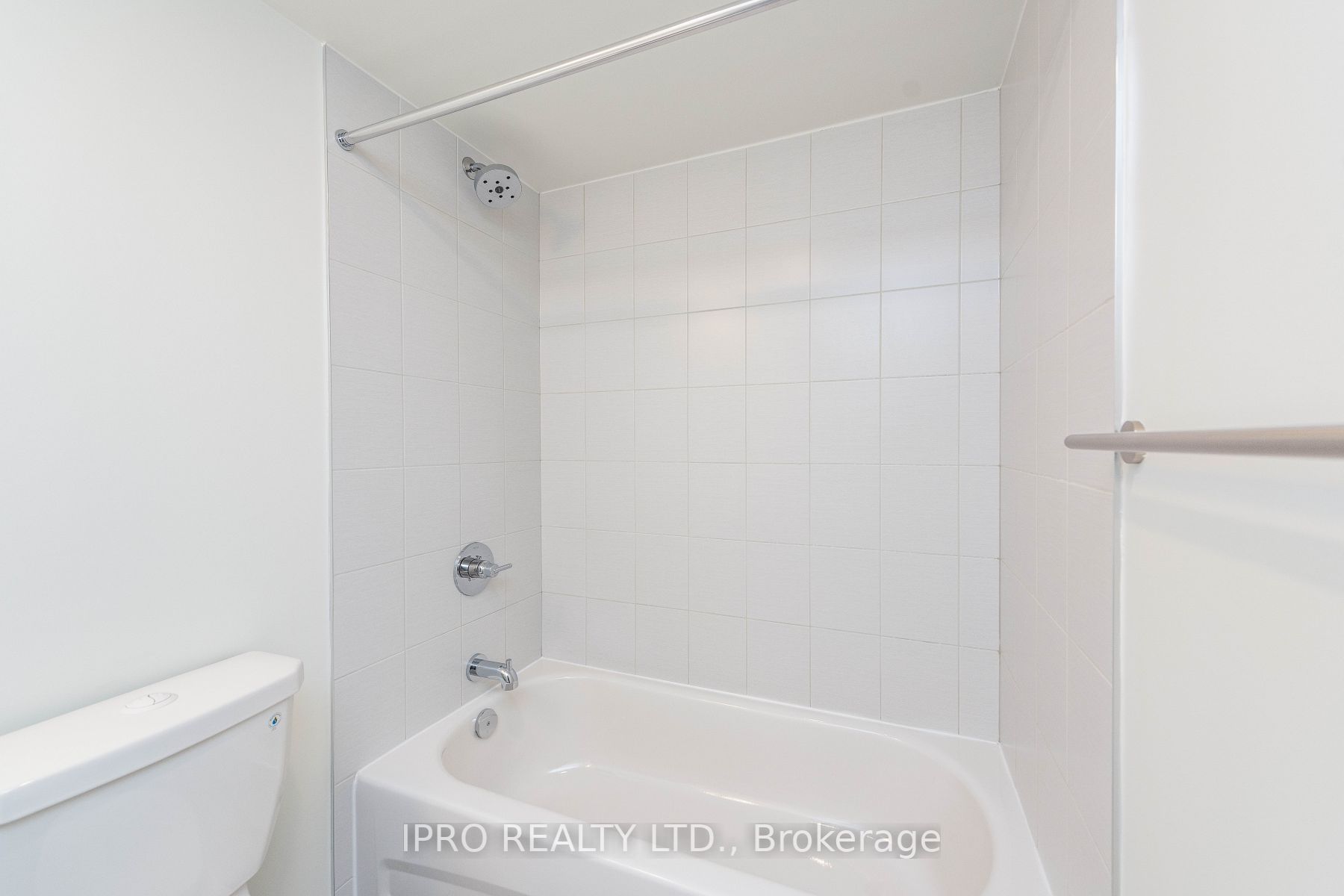 10 Wilby Crescent, #1404