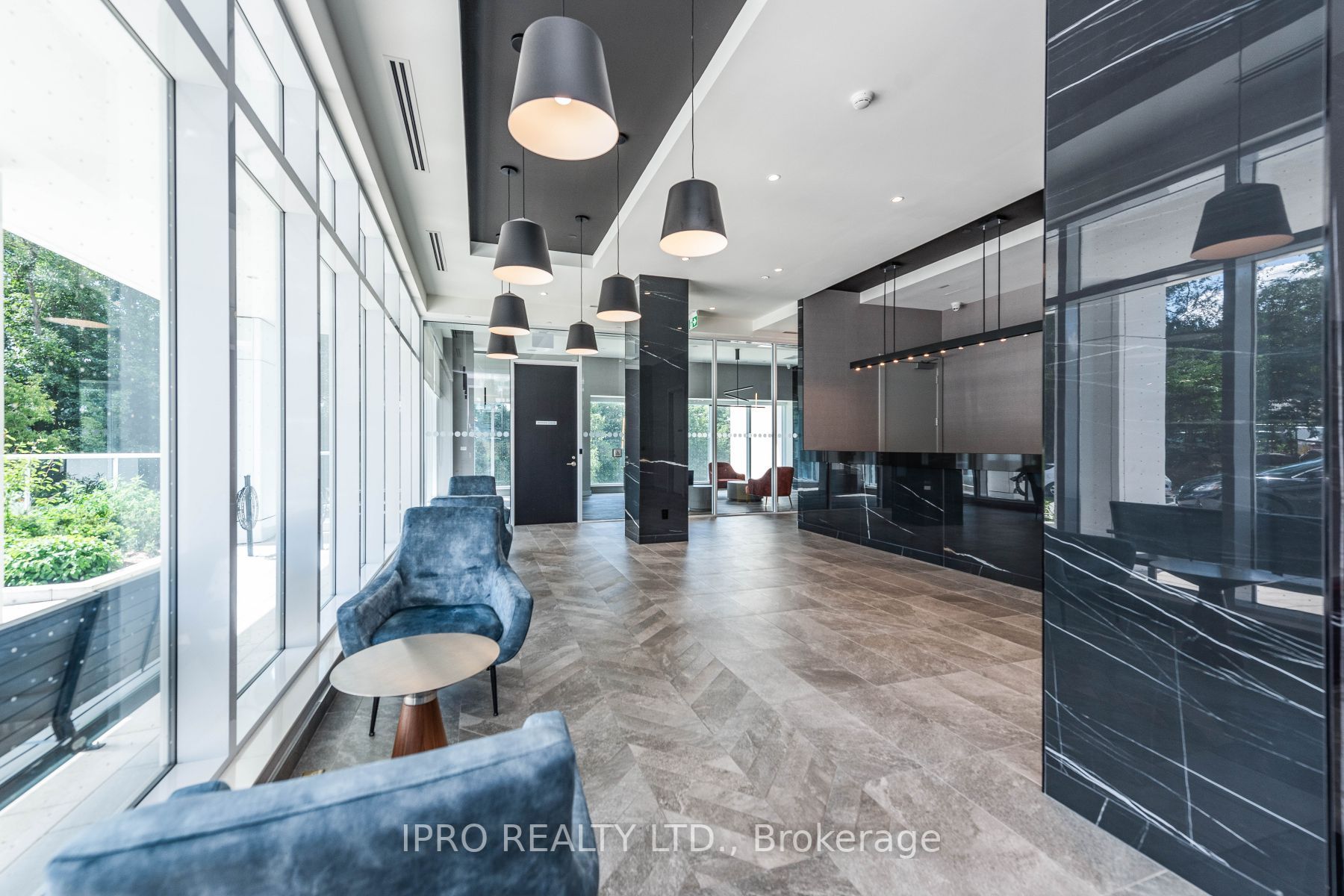 10 Wilby Crescent, #1404
