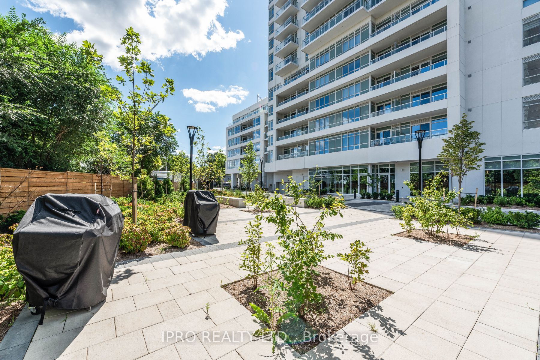 10 Wilby Crescent, #1404
