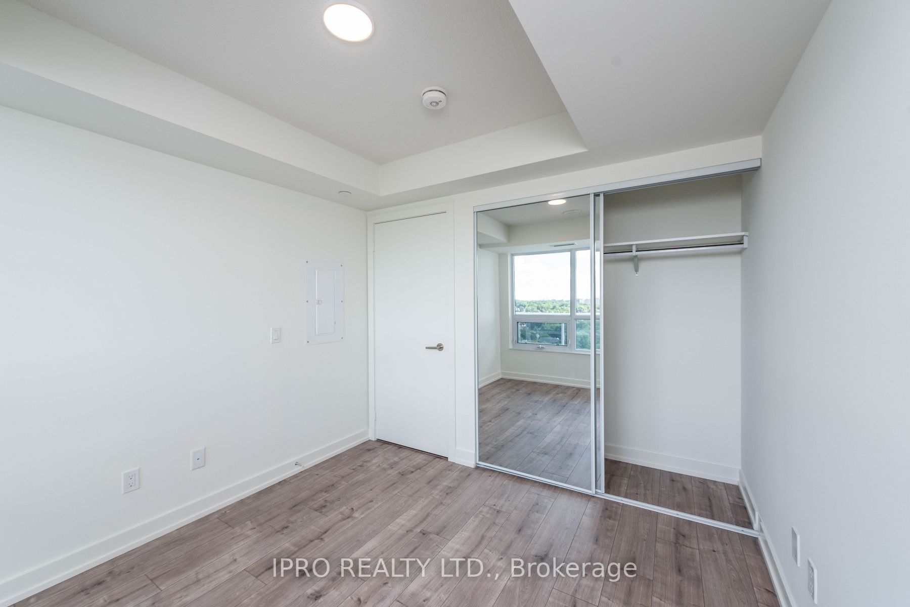 10 Wilby Crescent, #1404