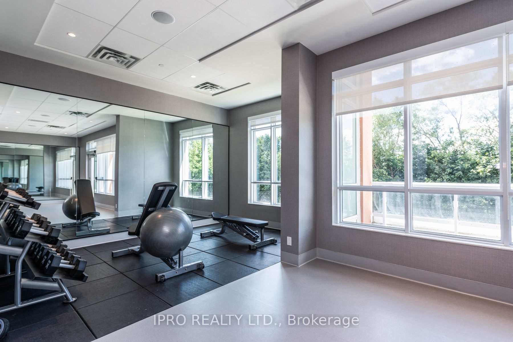 10 Wilby Crescent, #1404