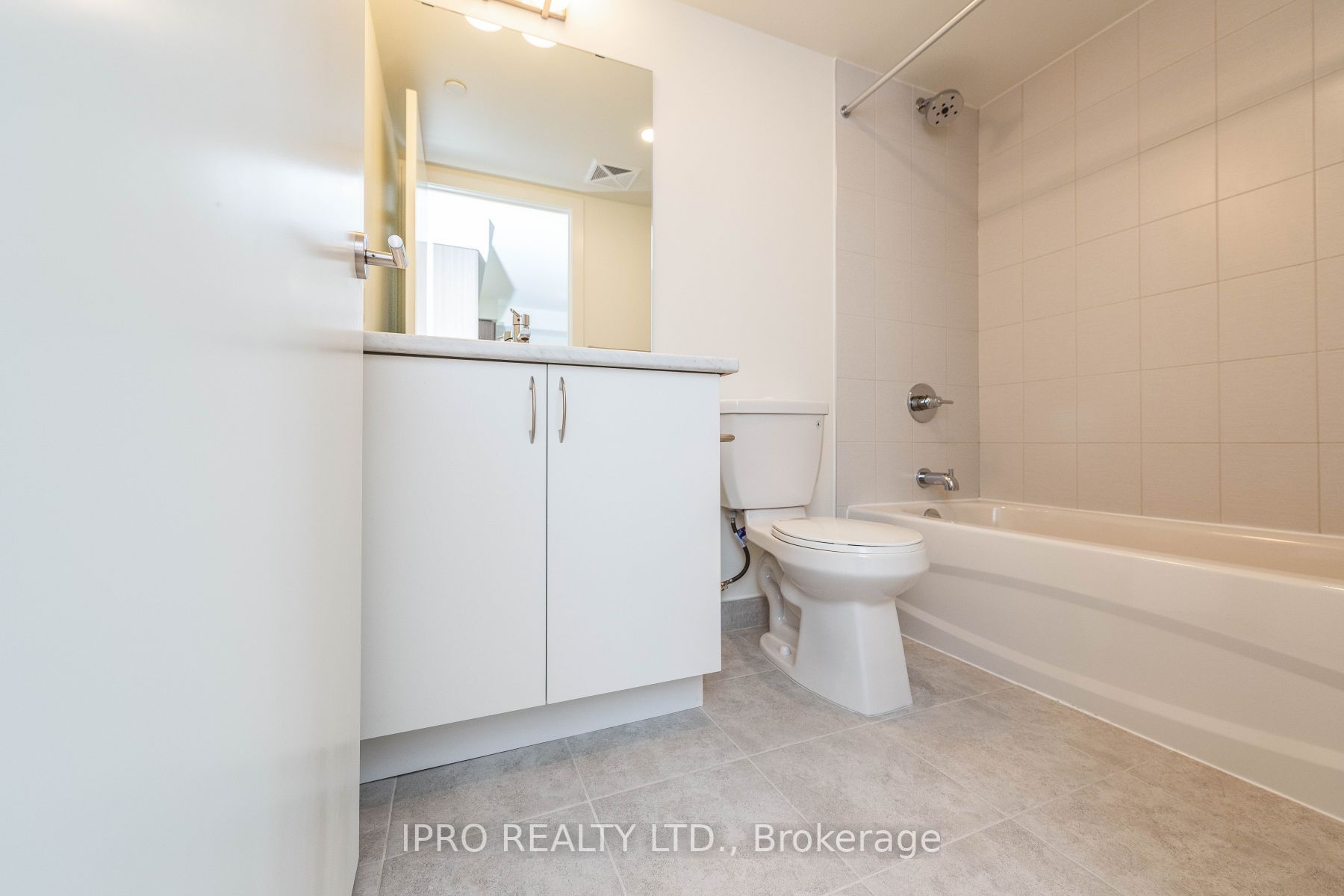 10 Wilby Crescent, #1404