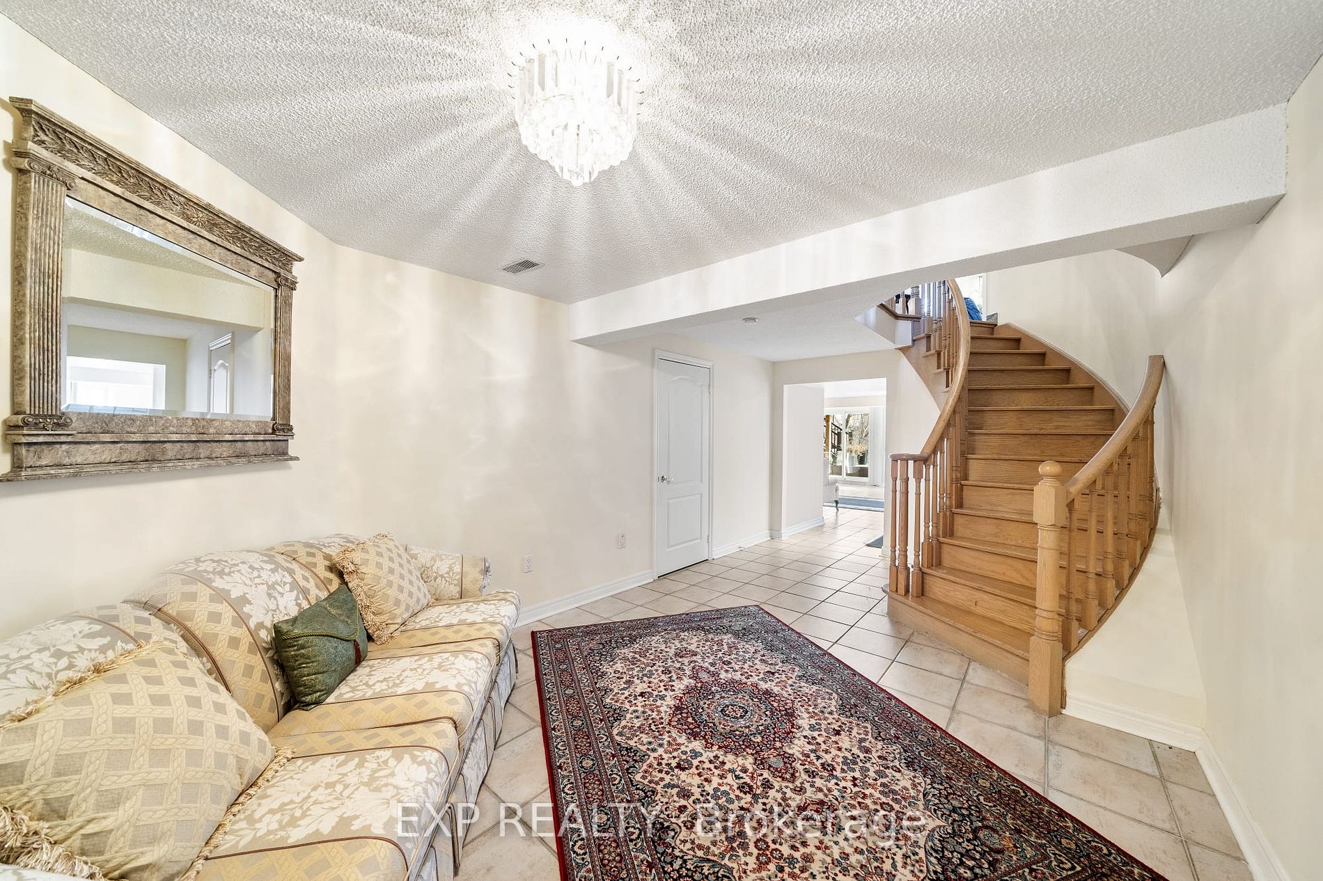 2166 Erin Centre Boulevard