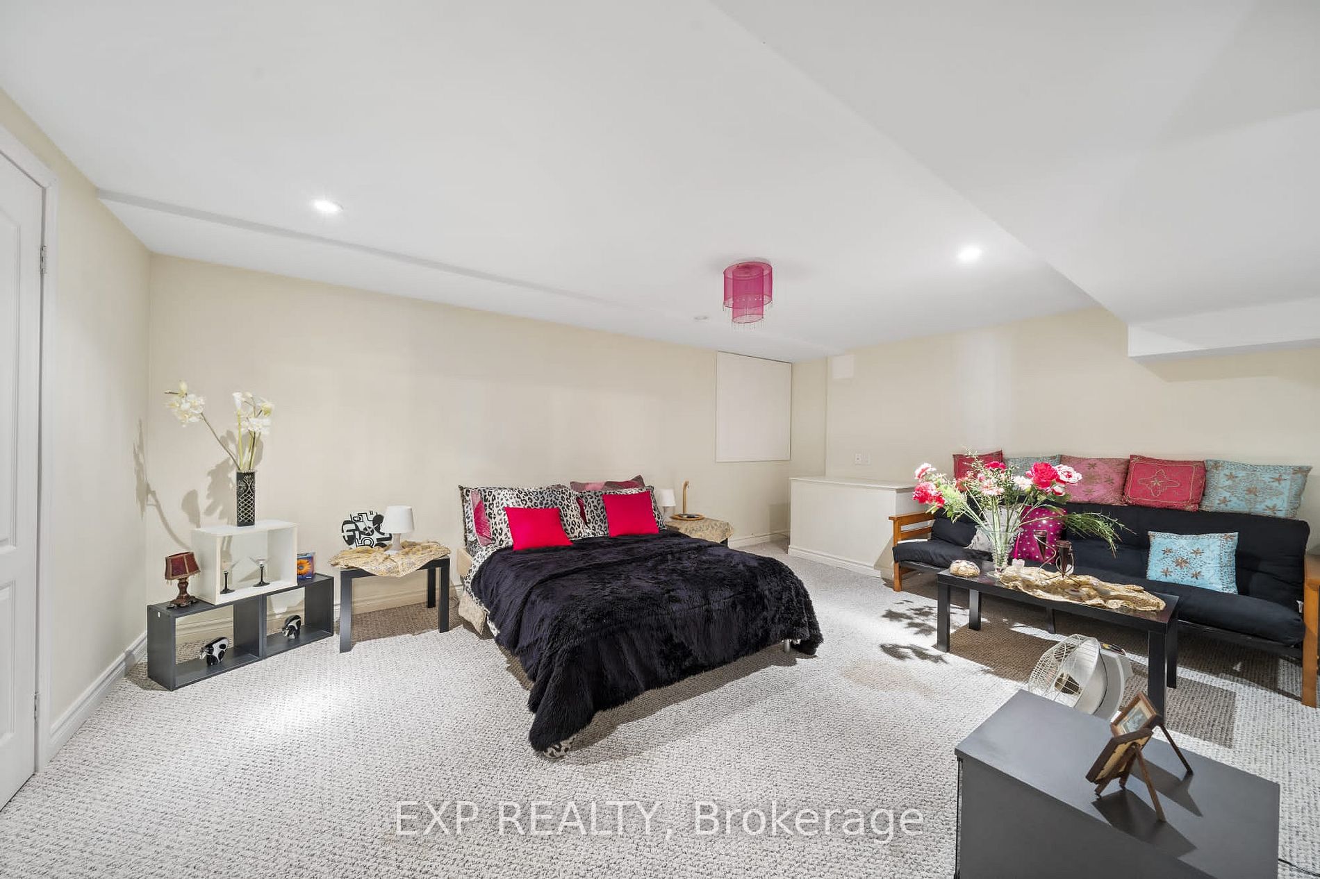 2166 Erin Centre Boulevard