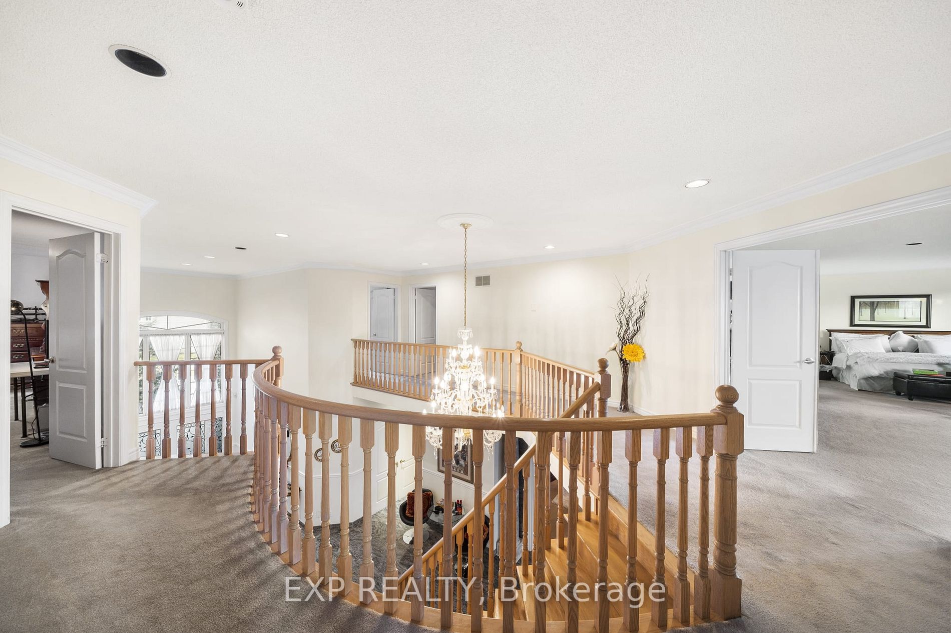 2166 Erin Centre Boulevard