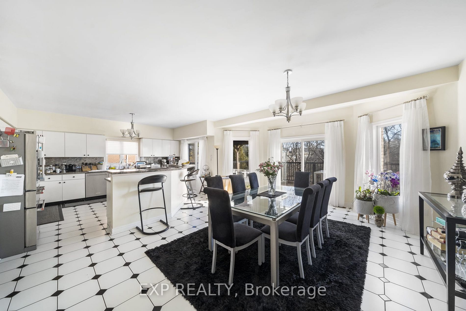 2166 Erin Centre Boulevard