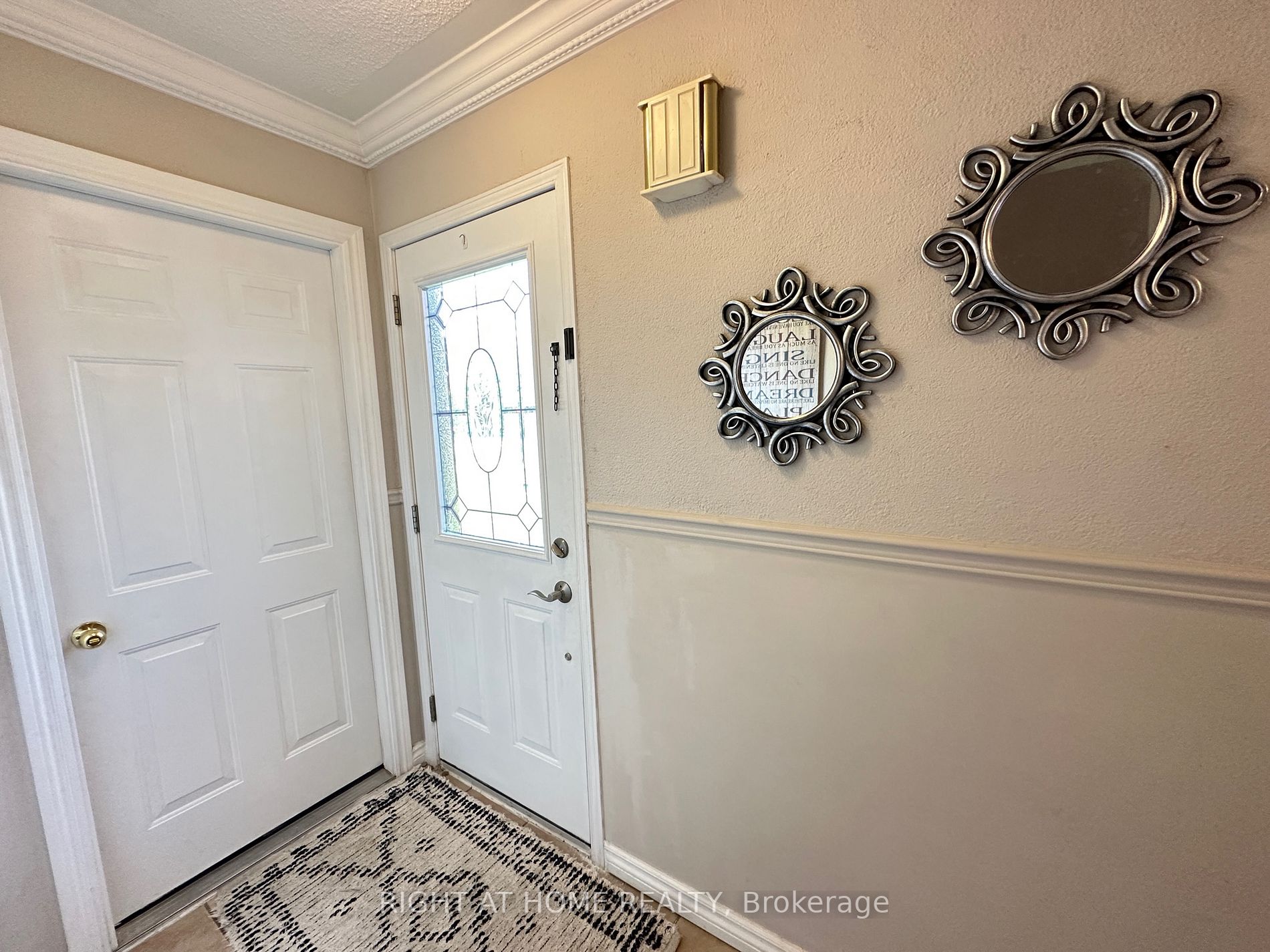 318 Hansen Blvd